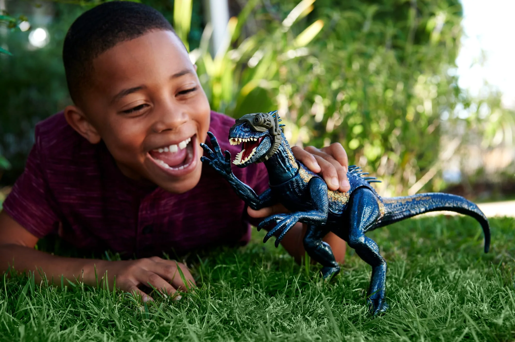 Action Figure Indoraptor Cerca E Attacca Jurassic World, Dinosauri Giocattolo - Image 2