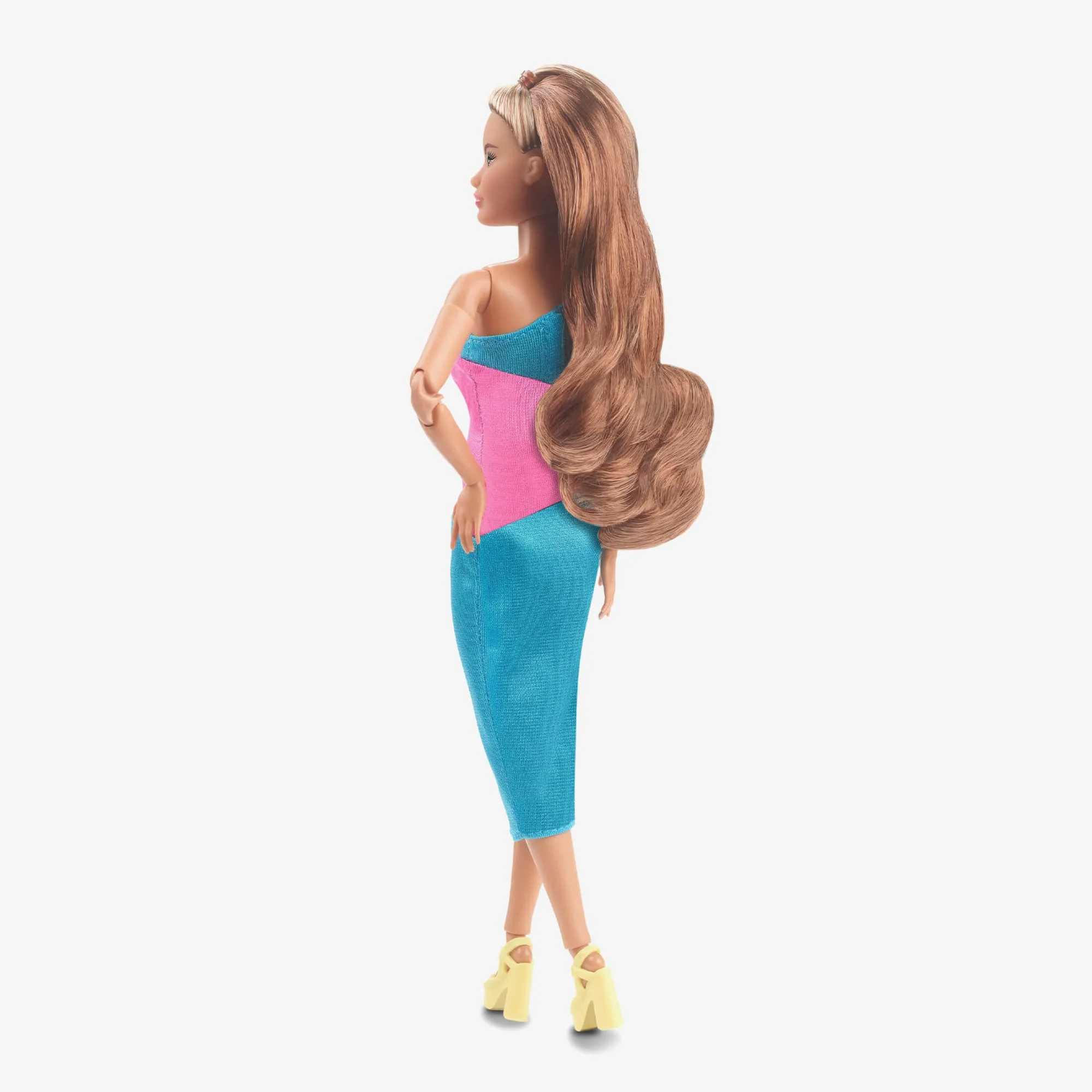 Barbie Looks 15 - Poupée Brune Avec Robe Midi Unie Color Block - Image 3