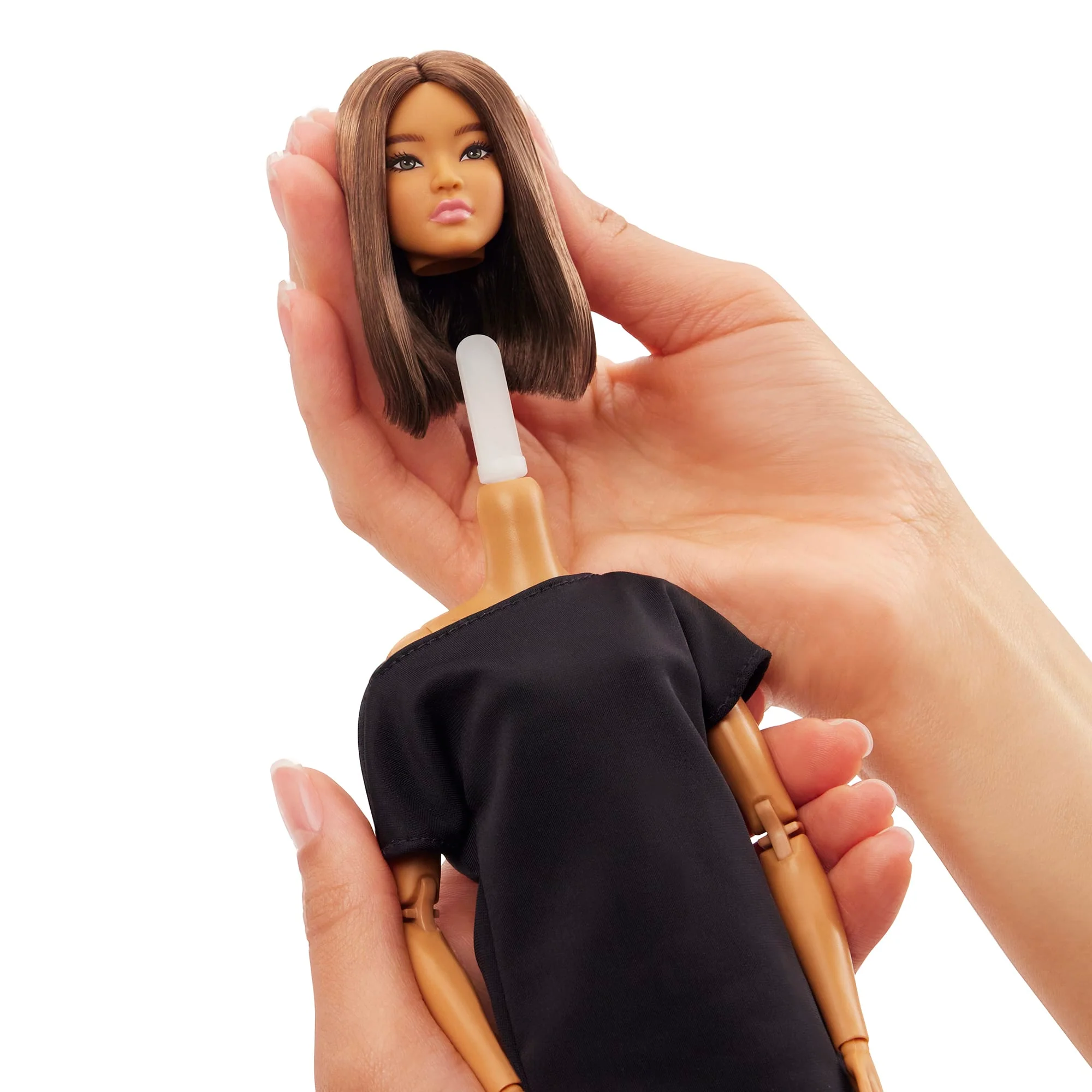 Barbie Basics Koleksiyona Uygun Bebek, Siyah Elbisesi Ve Sivri Burunlu Botlarıyla Kahverengi Saçlı Model 01 - Image 6