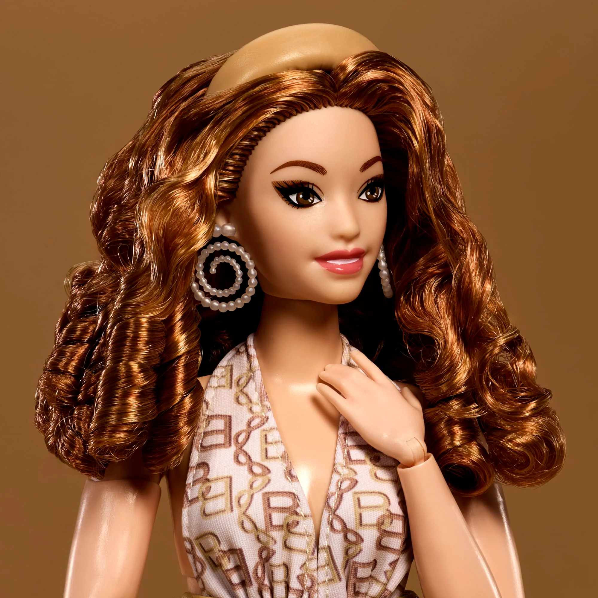 Barbie You Create Barbie Basics Neutral Kit 003, Individuell Gestaltbare Modepuppe Und Universell Passende Kleidung - Image 4