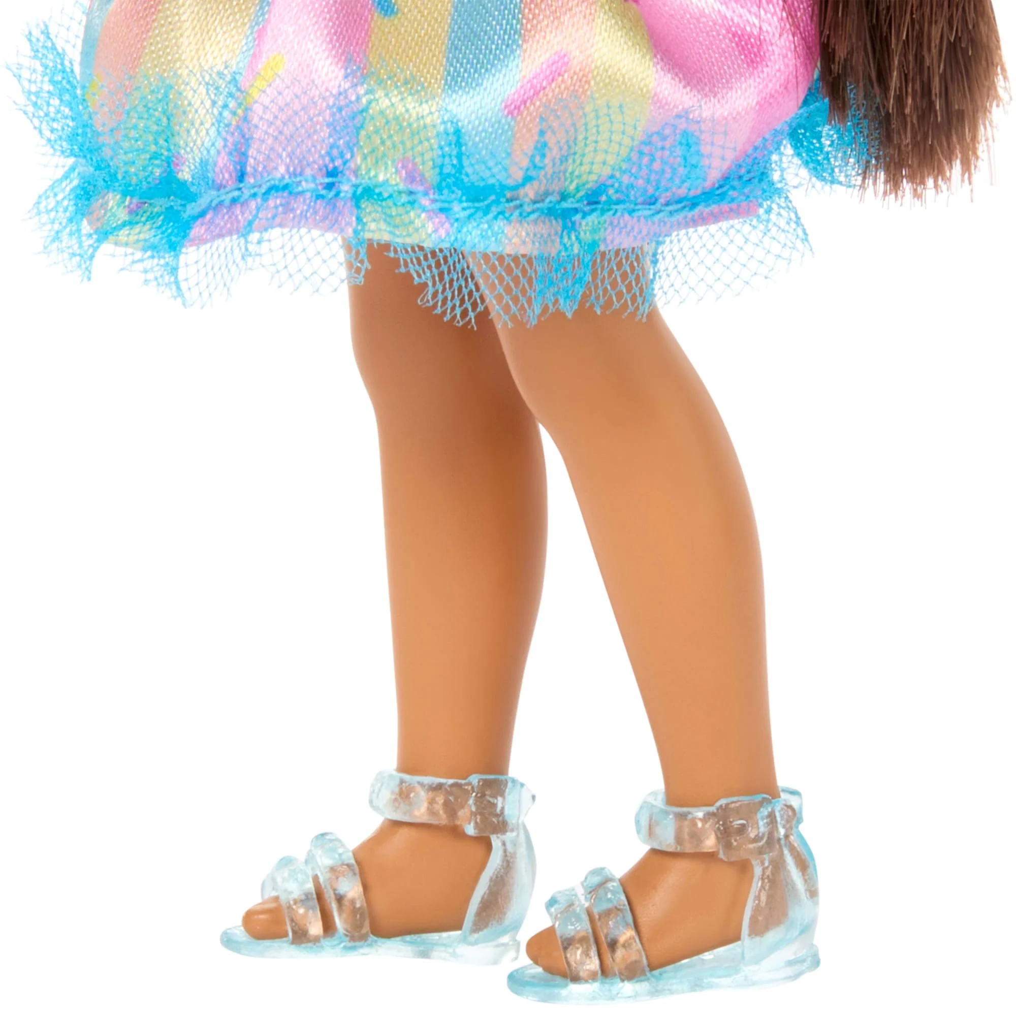 Muñeca Pequeña Del Club Chelsea De Barbie De 15,24Cm Con Temática De Cumpleaños, Pelo Castaño Con Mechas Moradas Y Accesorios De Fiesta - Image 4