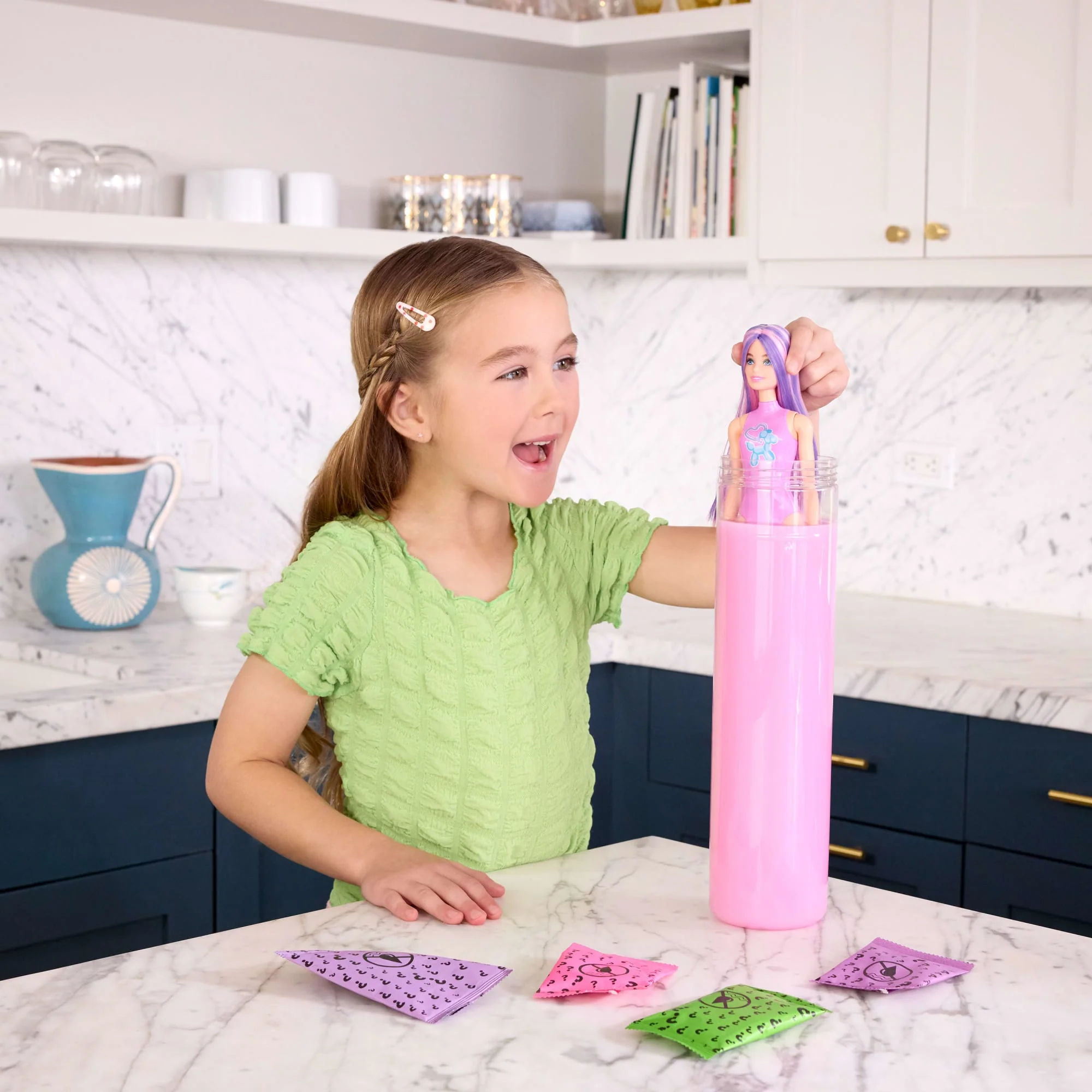 Barbie Color Reveal Balondan Hayvan Figürleri Serisi Bebek, Aksesuarlar Ve 6 Farklı Sürpriz (Stiller Çeşitlilik Gösterebilir) - Image 2