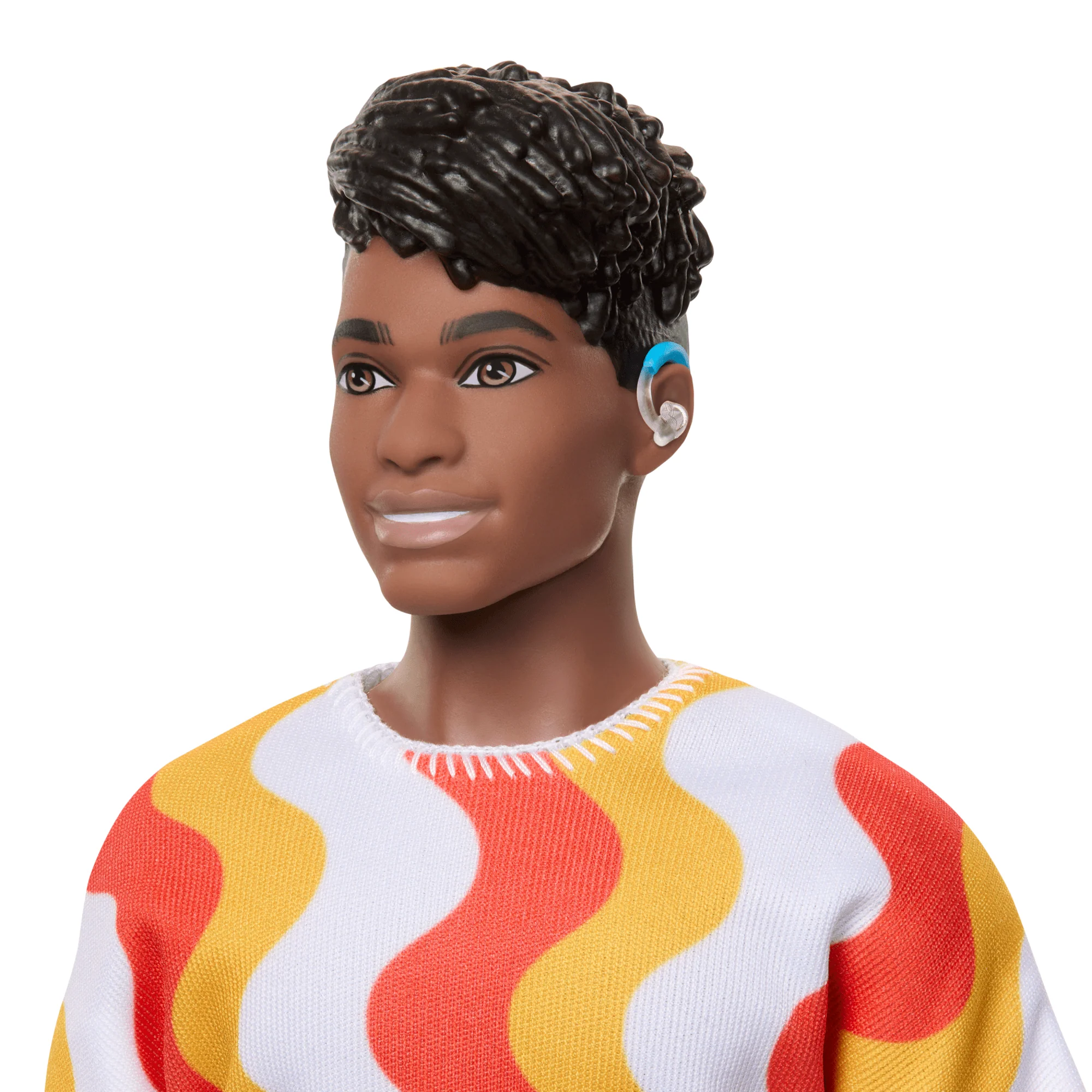 Barbie Fashionistas Ken-Puppe Nr. 220 Mit Hörgeräten, Die Ein Orangefarbenes Shirt Und Plateau-Schuhe Trägt - Image 3