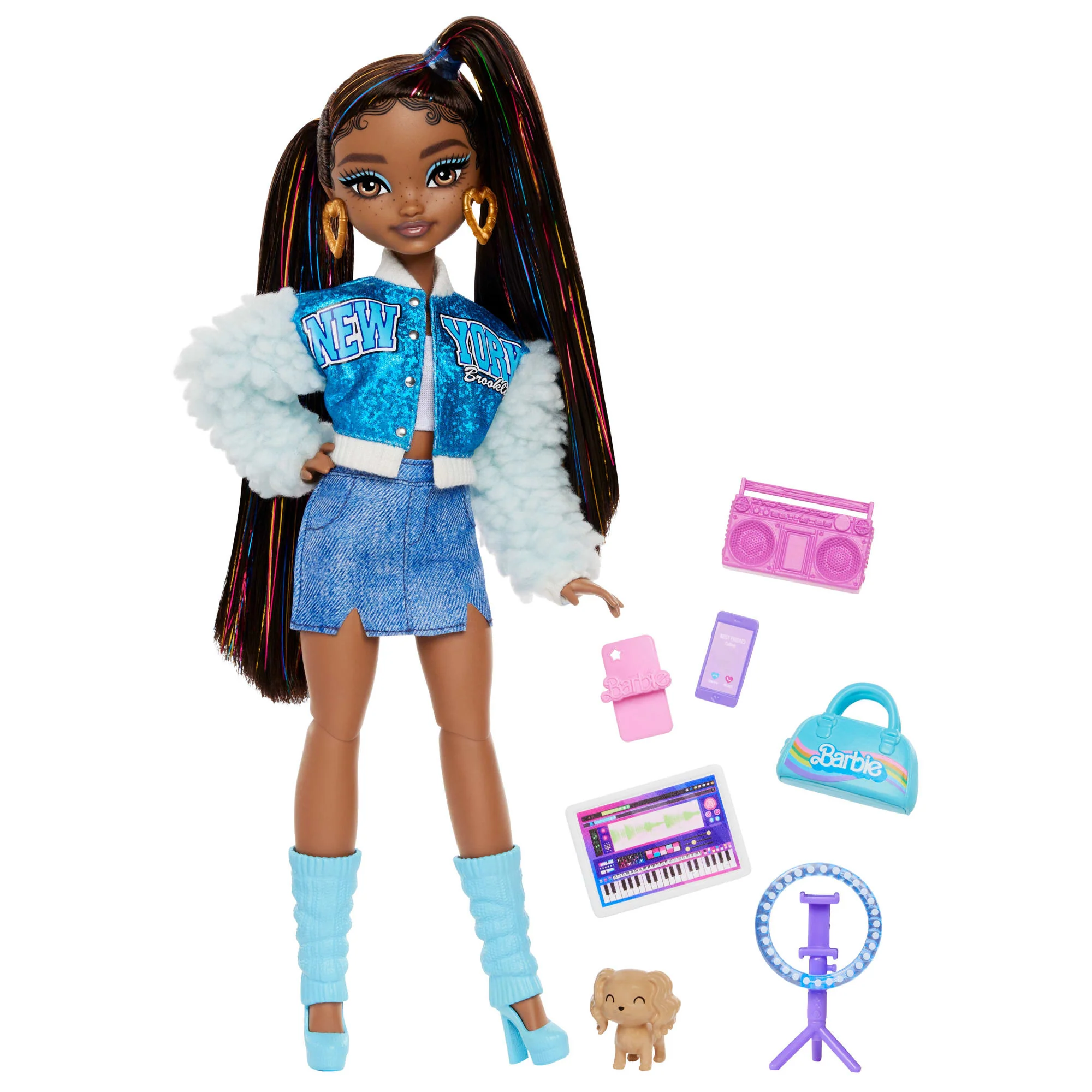 Barbie Dream Besties Barbie 'Brooklyn' Modepop Met 8 Accessoires Met Video- En Muziekthema