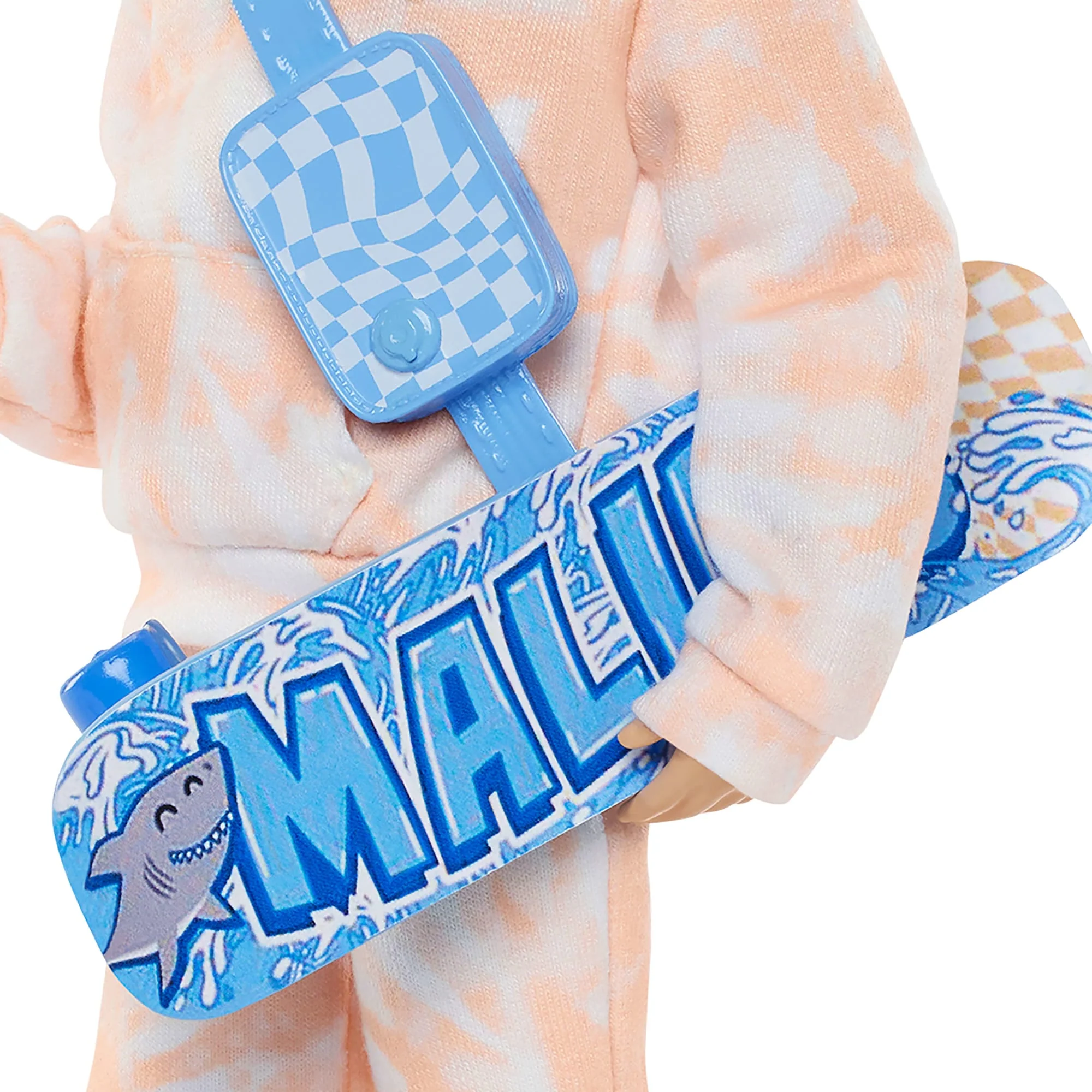 Barbie Dream Besties Ken Modepop Met 9 Accessoires Met Zomer- En Skateboardthema - Image 5