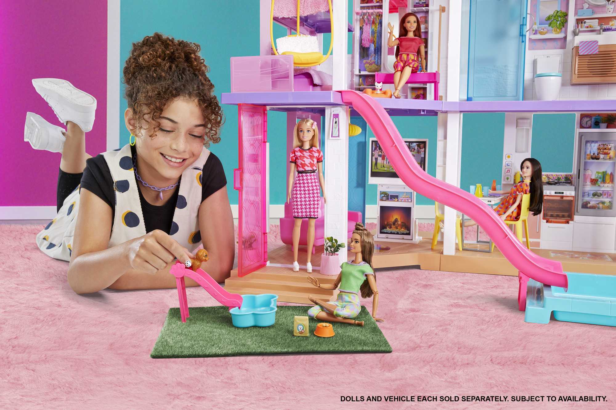 Barbie Dreamhouse 2021 Día y noche Casa para muñecas de juguete de 3 plantas con accesorios - Image 2