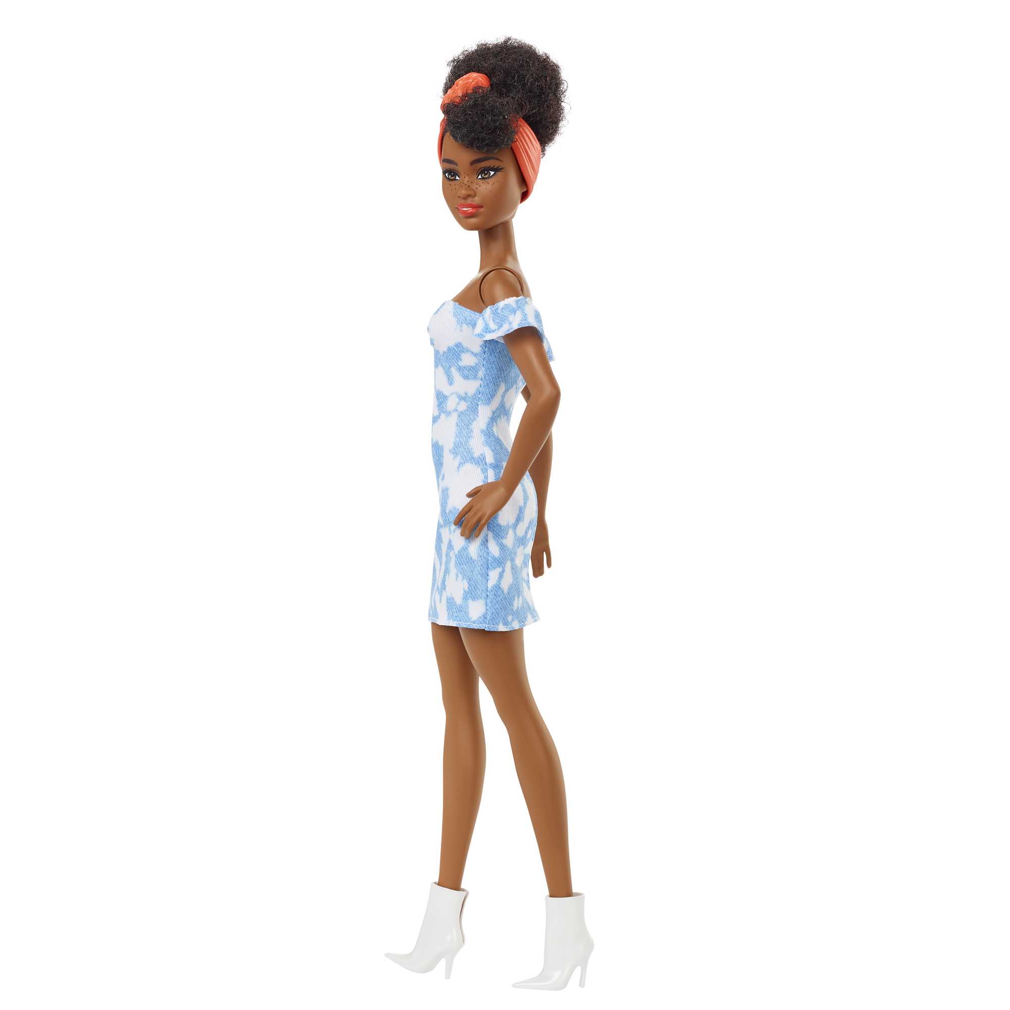 Barbie Fashionistas Puppe Im Schulterfreien Gebleichten Jeanskleid, Schwarze Haare, Bandana, Für Kinder Von 3 Bis 8 Jahren - Image 6