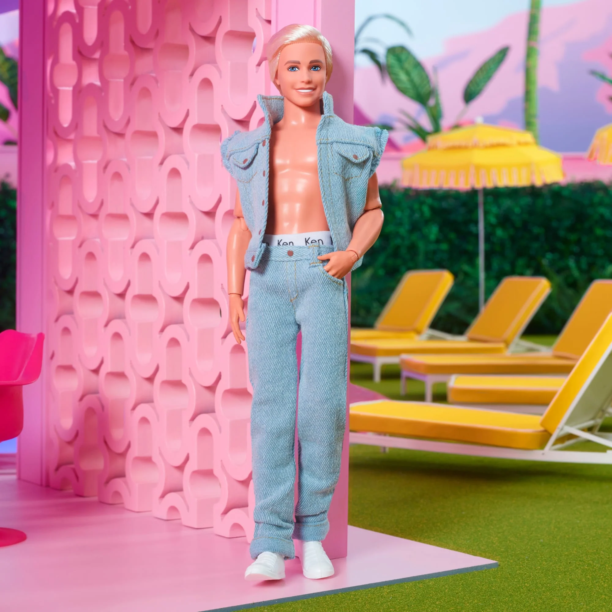 Barbie - Poupée Ken Tenue En Jean - Poupée Mannequin - 6 Ans Et + - Image 4