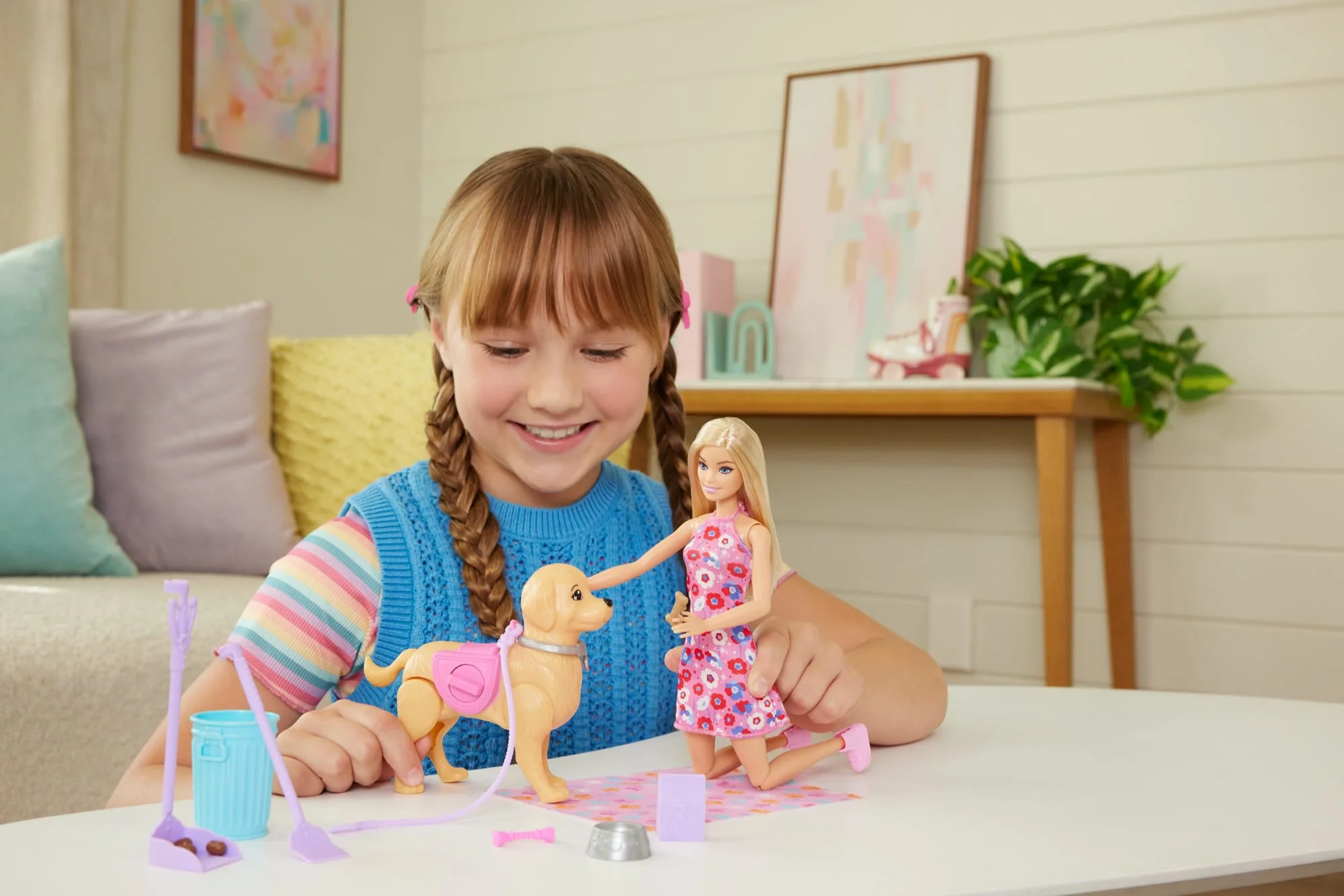 Barbie „Malibu“ Hundespaziergang Spielset, Enthält Puppe, Hund Zum Spazierengehen Und Häufchenmachen & Zubehör - Image 2