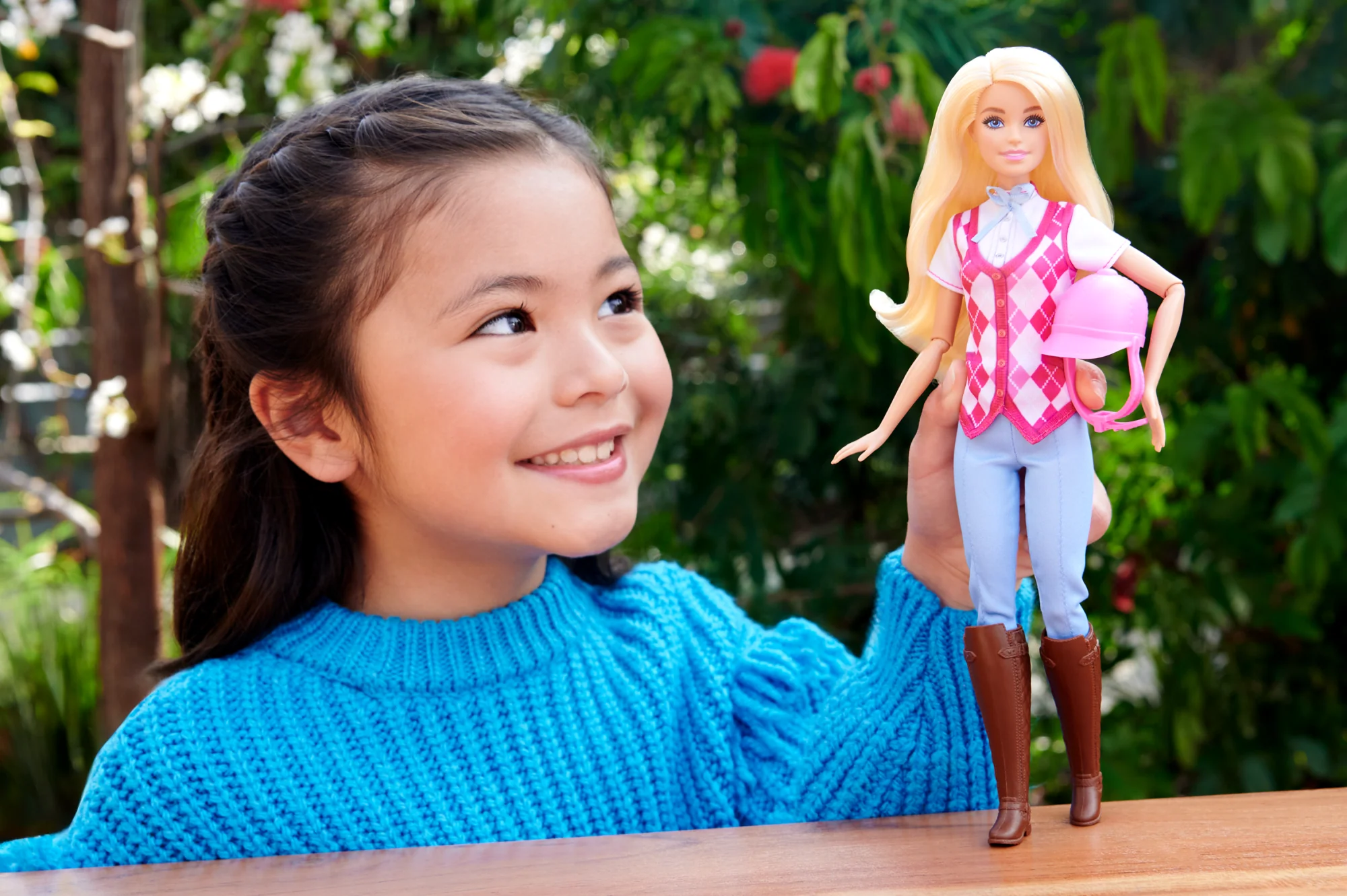Barbie Mysteries: Das Geheimnisvolle Pferdeabenteuer“ Barbie Malibu“ Puppe Mit Reitkleidung Und Zubehör - Image 2