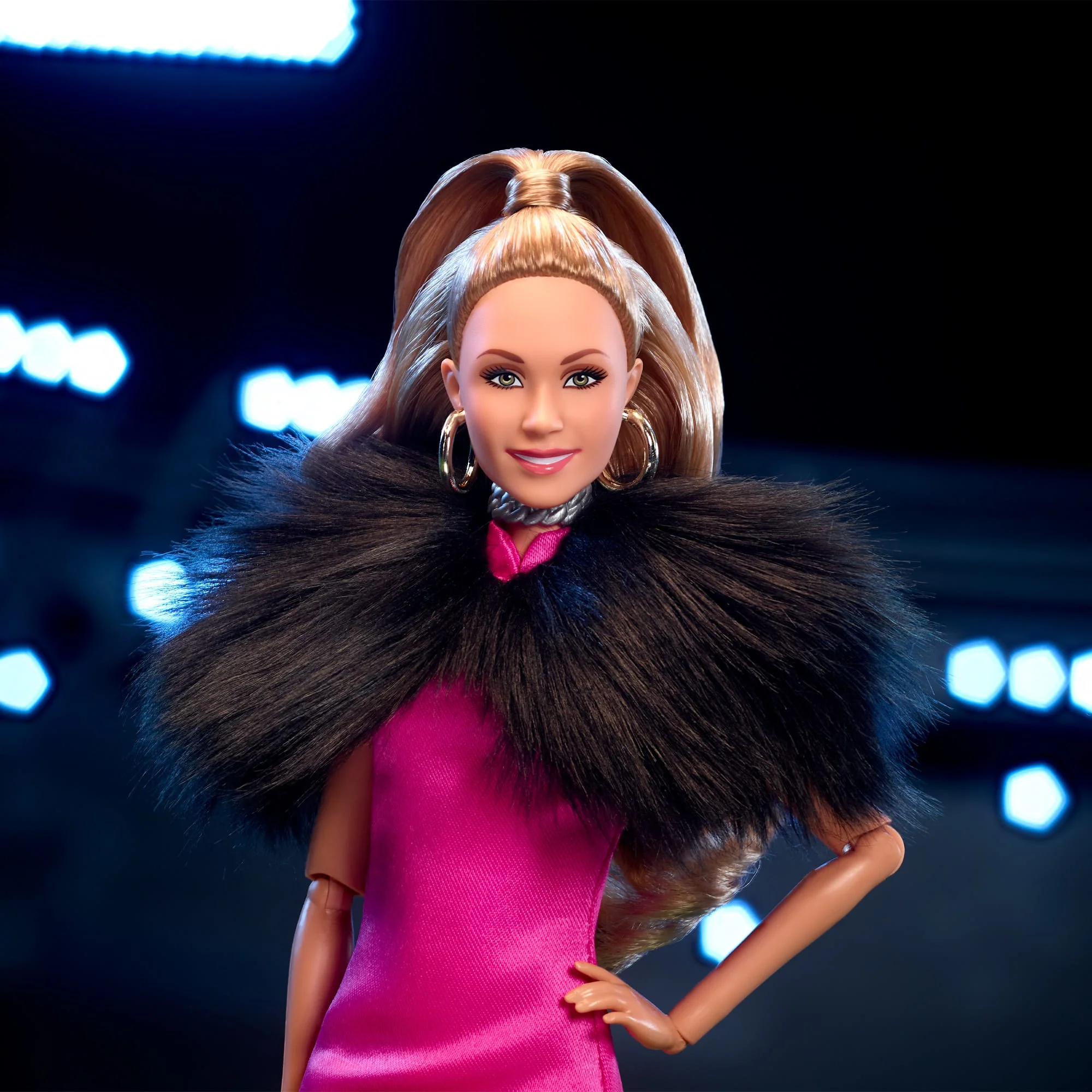 Barbie – Poupée Barbie Signature Keeley Jones - Image 11