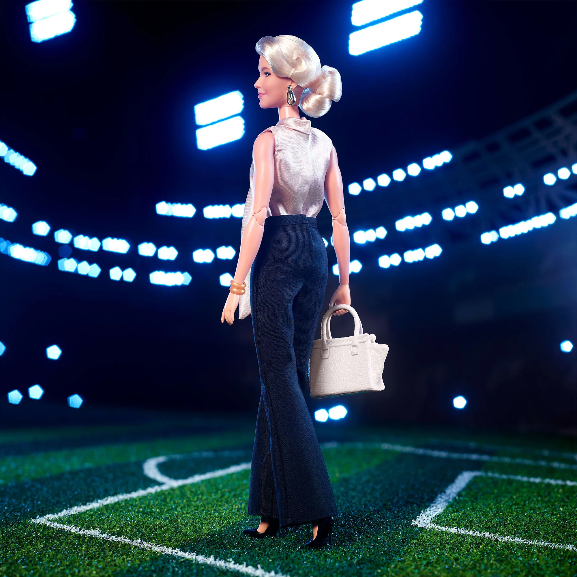 Barbie – Poupée Barbie Signature Rebecca Welton - Image 9