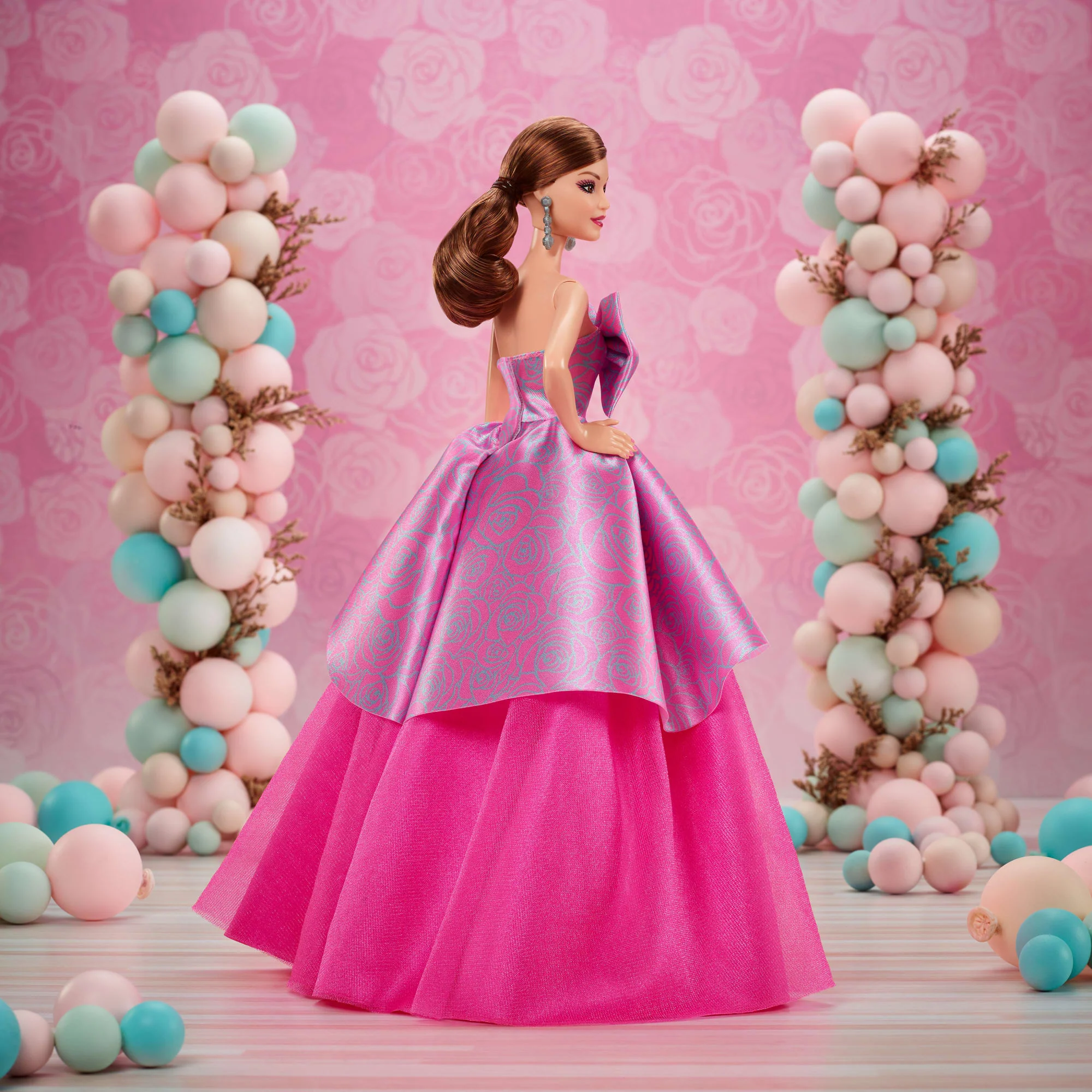 Barbie Signature Birthday Wishes Doll, Collectible Fashion Doll in Satiny, Pink Dress - Image 3