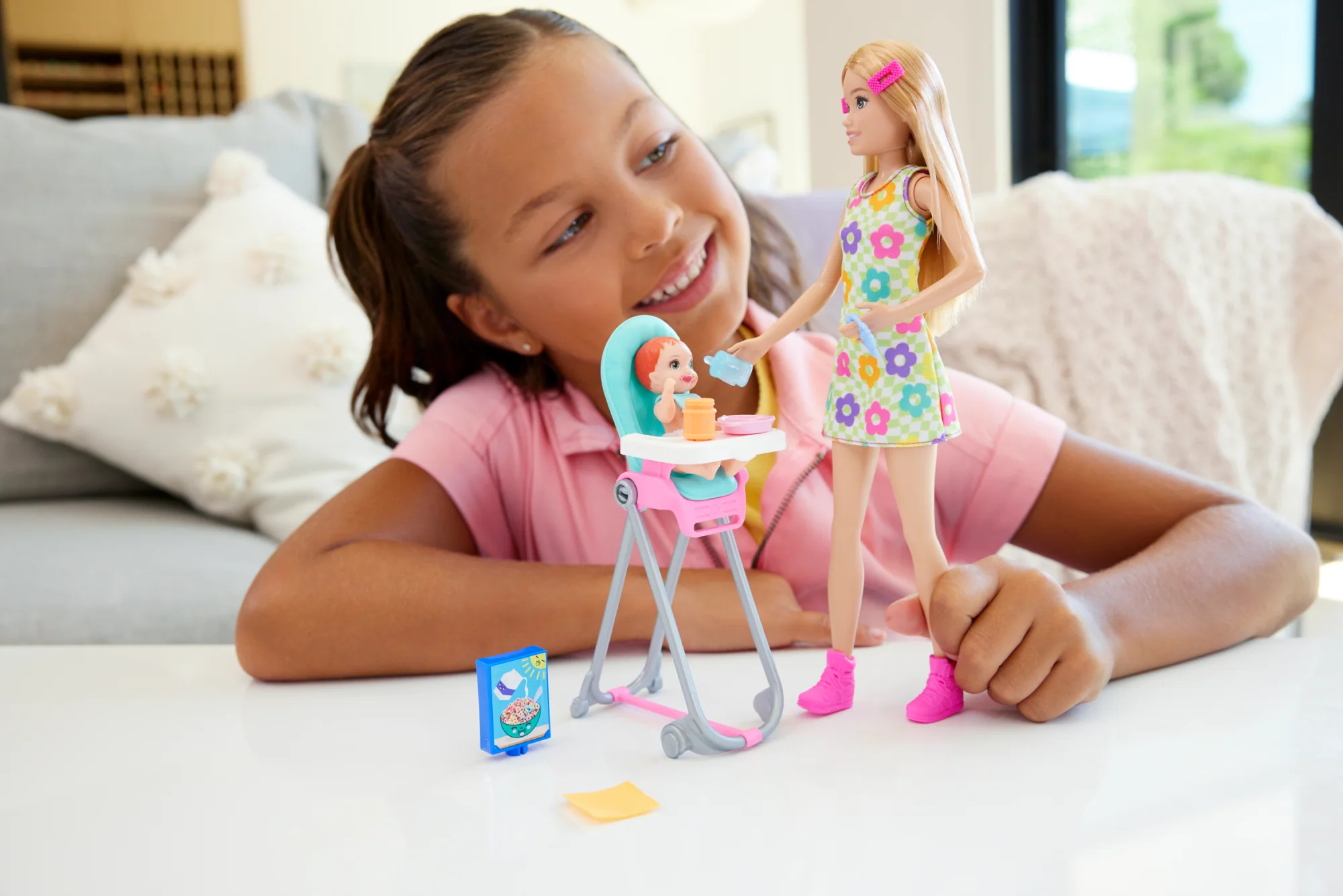 Barbie Skipper Babysitters Inc Speelset, Inclusief Pop, Baby En Maaltijdaccessoires, 10-Delige Set - Image 2