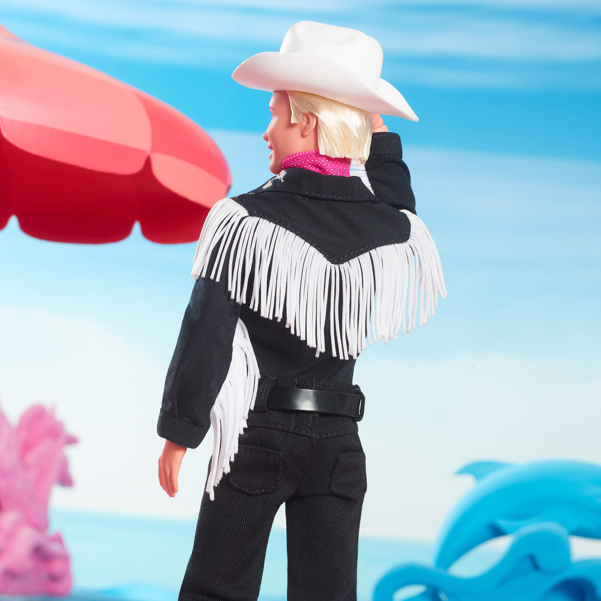 Barbie Le Film Poupée Ken À Collectionner Inspirée Du Film Barbie, Avec Tenue Noire À Franges Blanches, Chapeau Et Bottes De Cowboy De Couleur Blanche Et Bandana Rose - Image 10