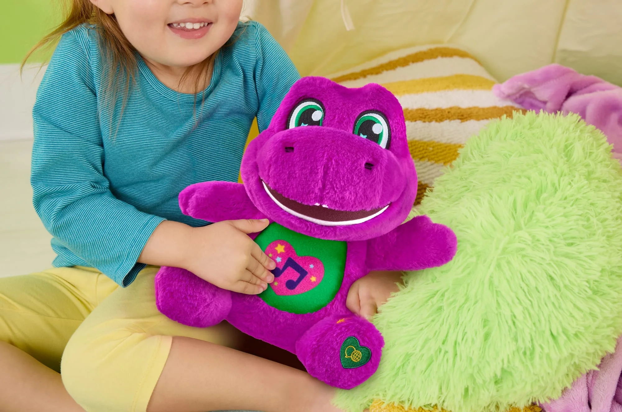 Fisher-Price Barney's World Barney Canterino Peluche, Personaggio Da 25,4 Cm, Canzoni, Suoni E Texture Morbida - Image 3