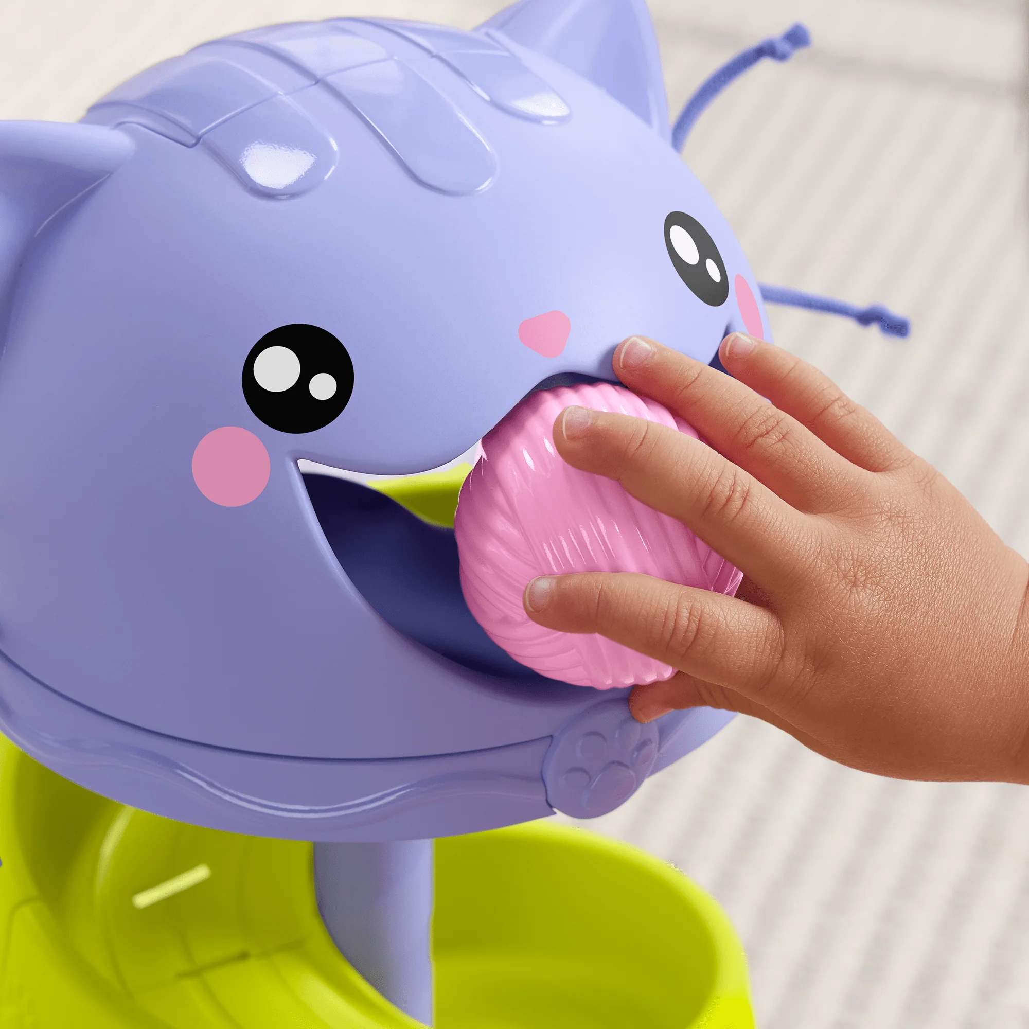 Bebekler Ve Yürüme Çağındaki Çocukların Gelişimine Yönelik Fisher-Price Fp Pets Sevimli Kedinin Top Kulesi - Image 3