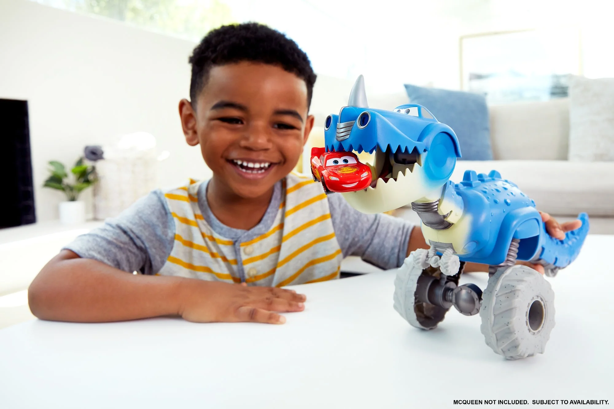 Disney and Pixar Cars On The Road Roll-And-Chomp Dino - Image 2