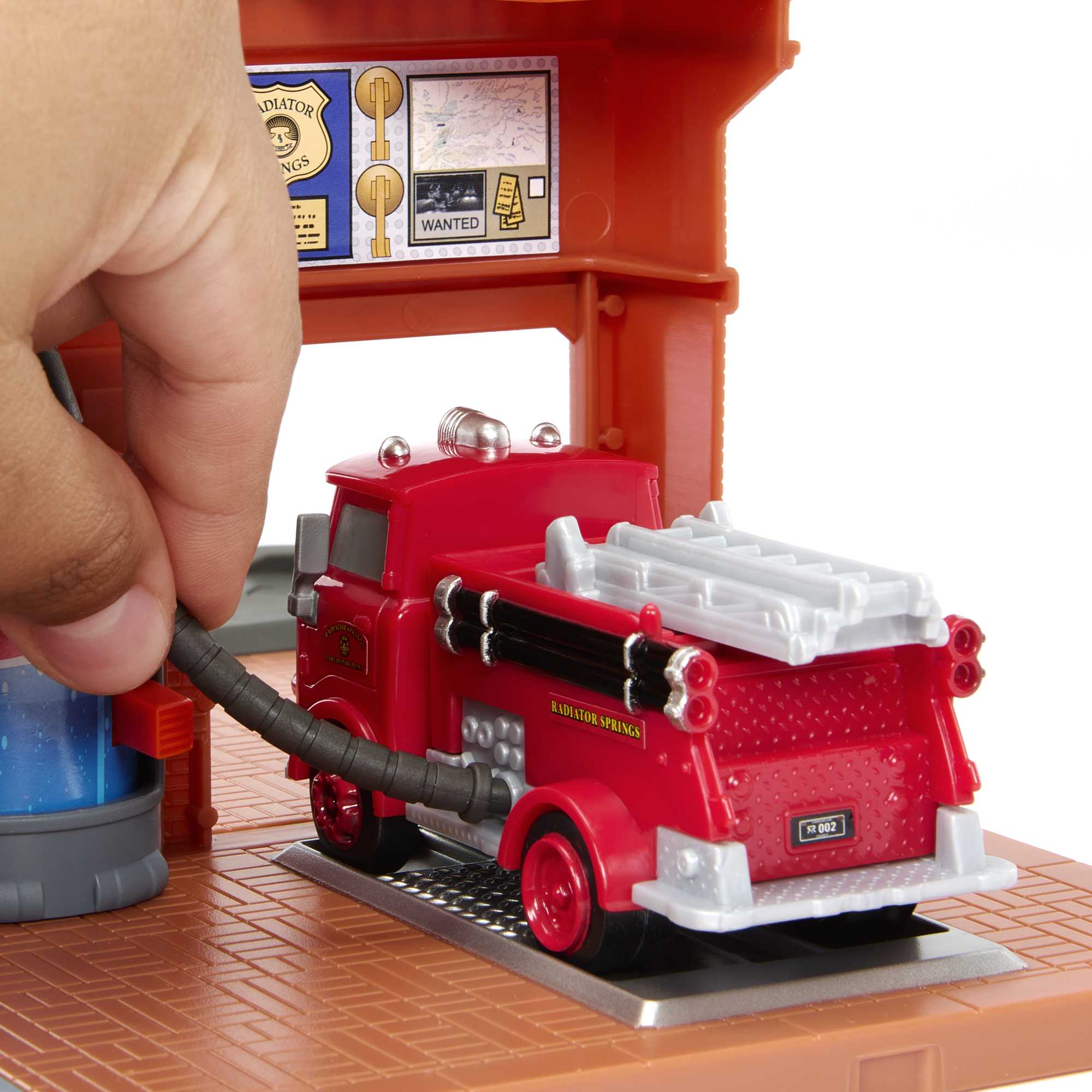 Disney and Pixar Cars Red's Fire Station Playset - Image 5