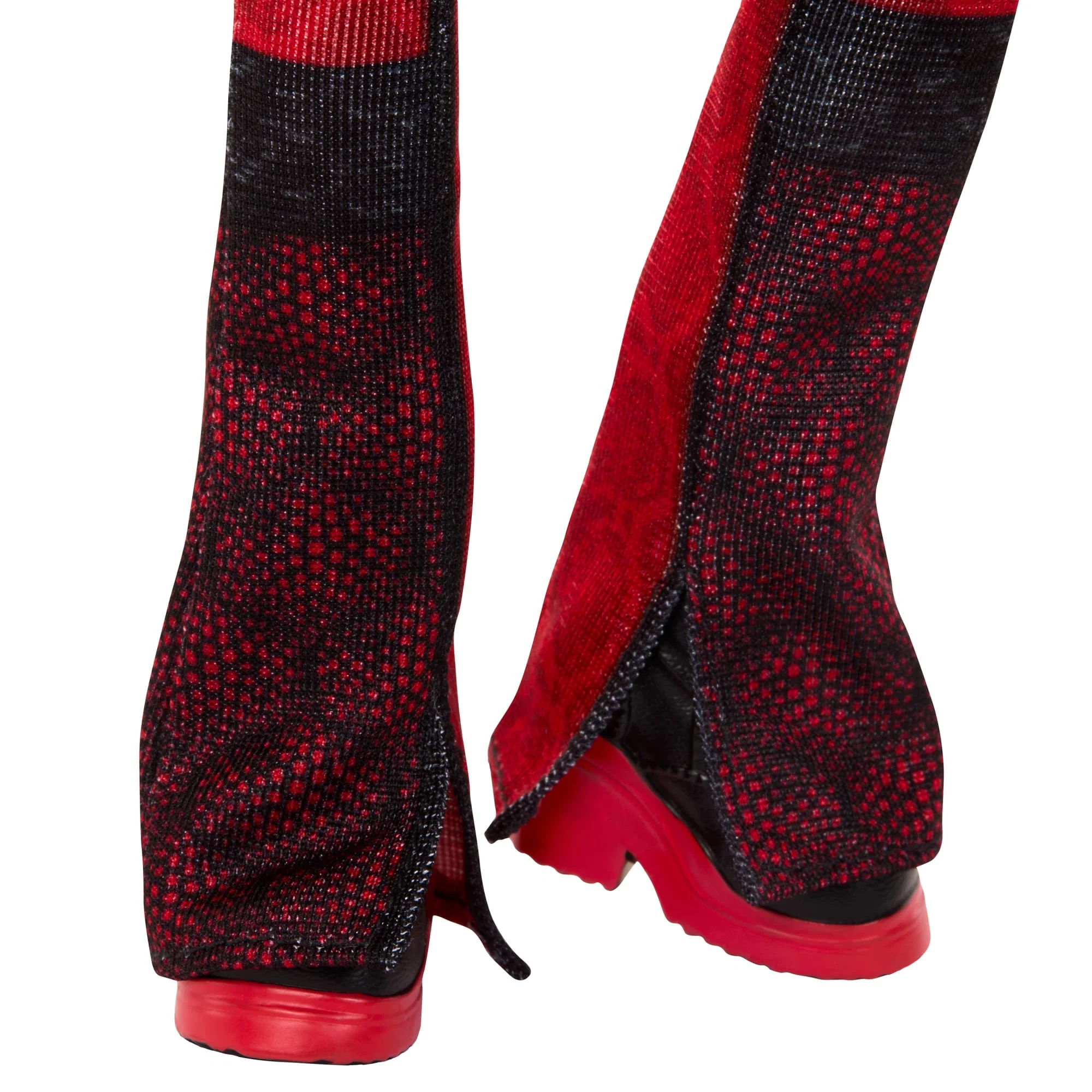 Disney Descendants: The Rise Of Red Fashion Doll & Accessory, Red, Daughter Of Queen Of Hearts - Image 5