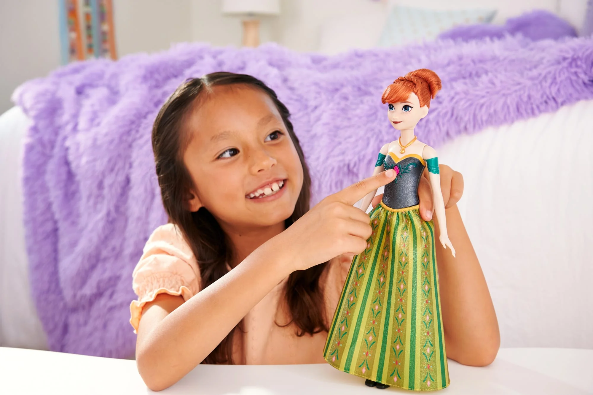 Disney Frozen Zingende Anna Pop Zingt 'For The First Time in Forever' Uit De Film in 4 Talen - Image 2
