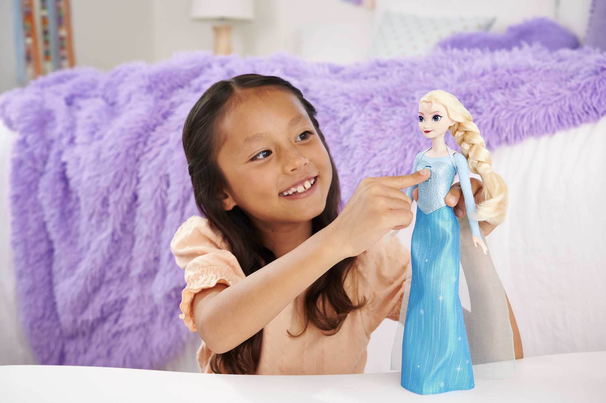 Disney Frozen - La Reine des Neiges - Poupée Elsa Chantante « Libérée, délivrée » - Figurine - 3 ans et + - Image 3