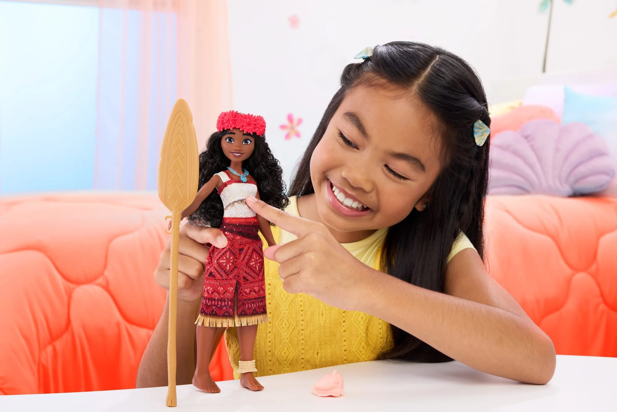 Disney Moana 2 Singing Adventure Moana Doll & Accessories, Sings “We’re Back” in English - Image 2
