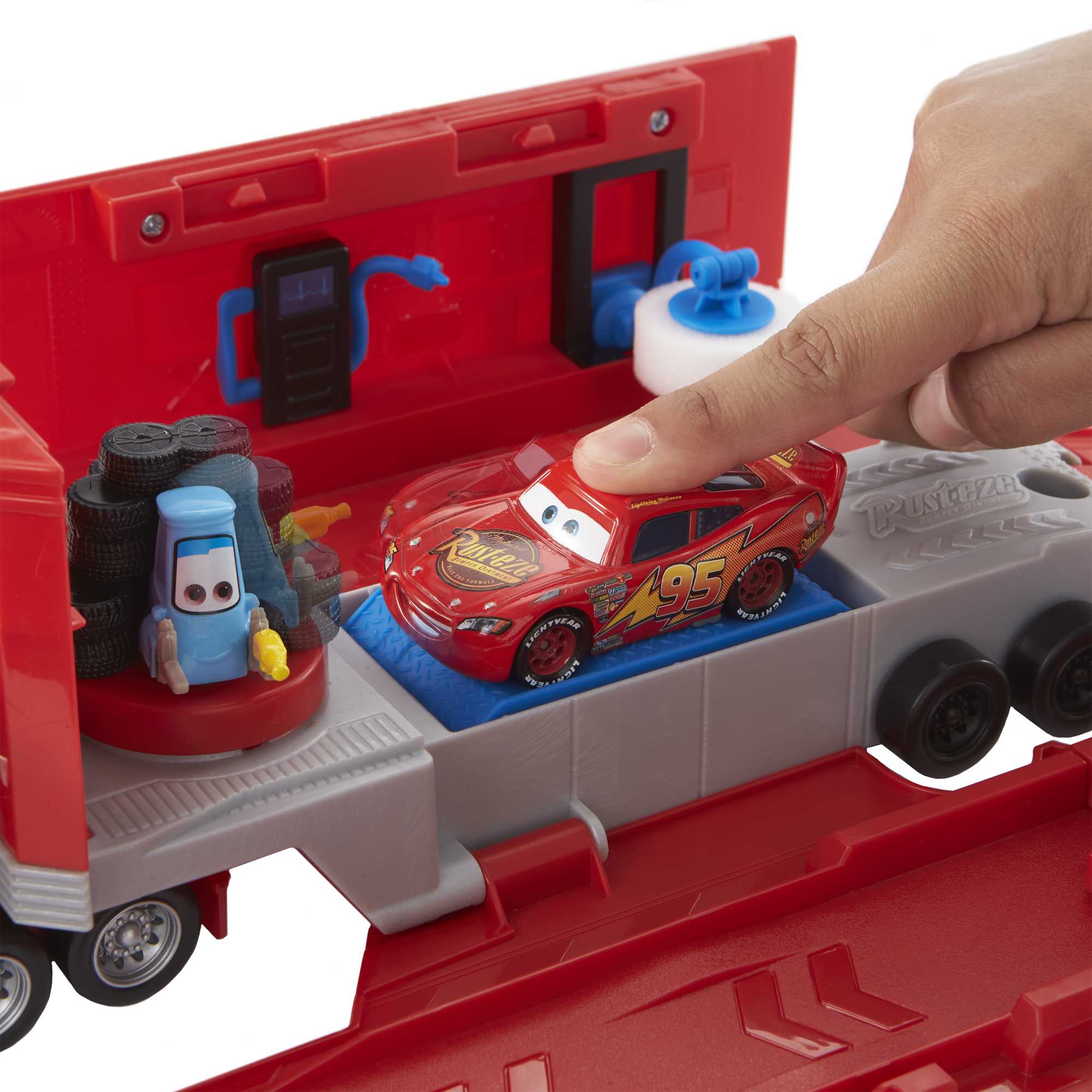 Disney Pixar Cars Dönüştürülebilir Mack Oyun Seti - Image 4