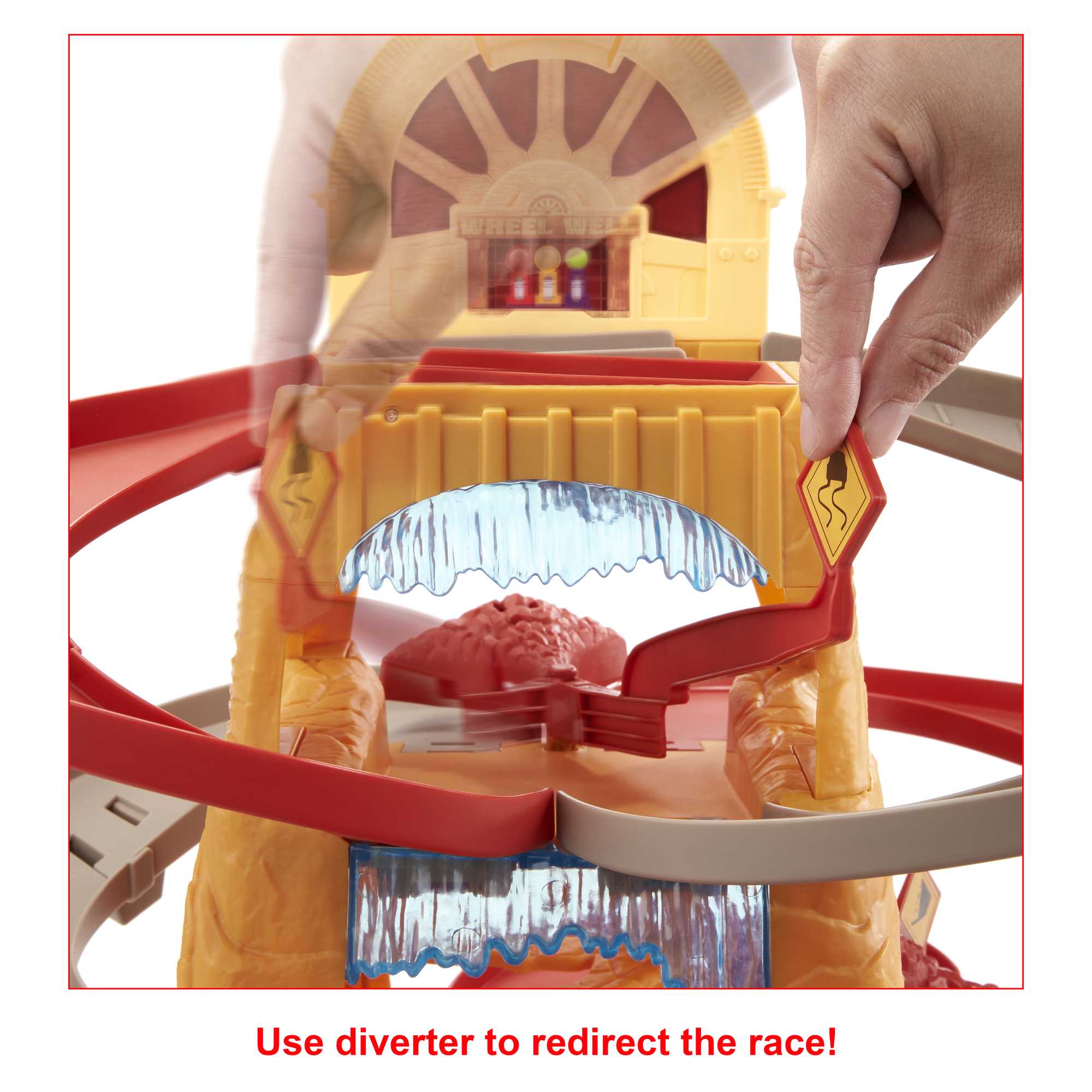 Disney and Pixar Cars Radiator Springs Mountain Race Playset - Image 4