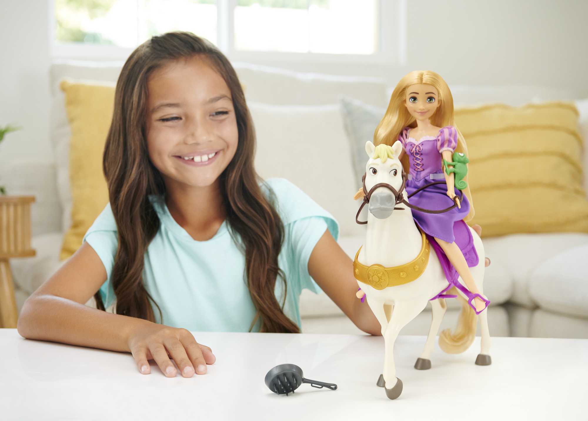 Disney Princesas Rapunzel y Máximus - Image 3