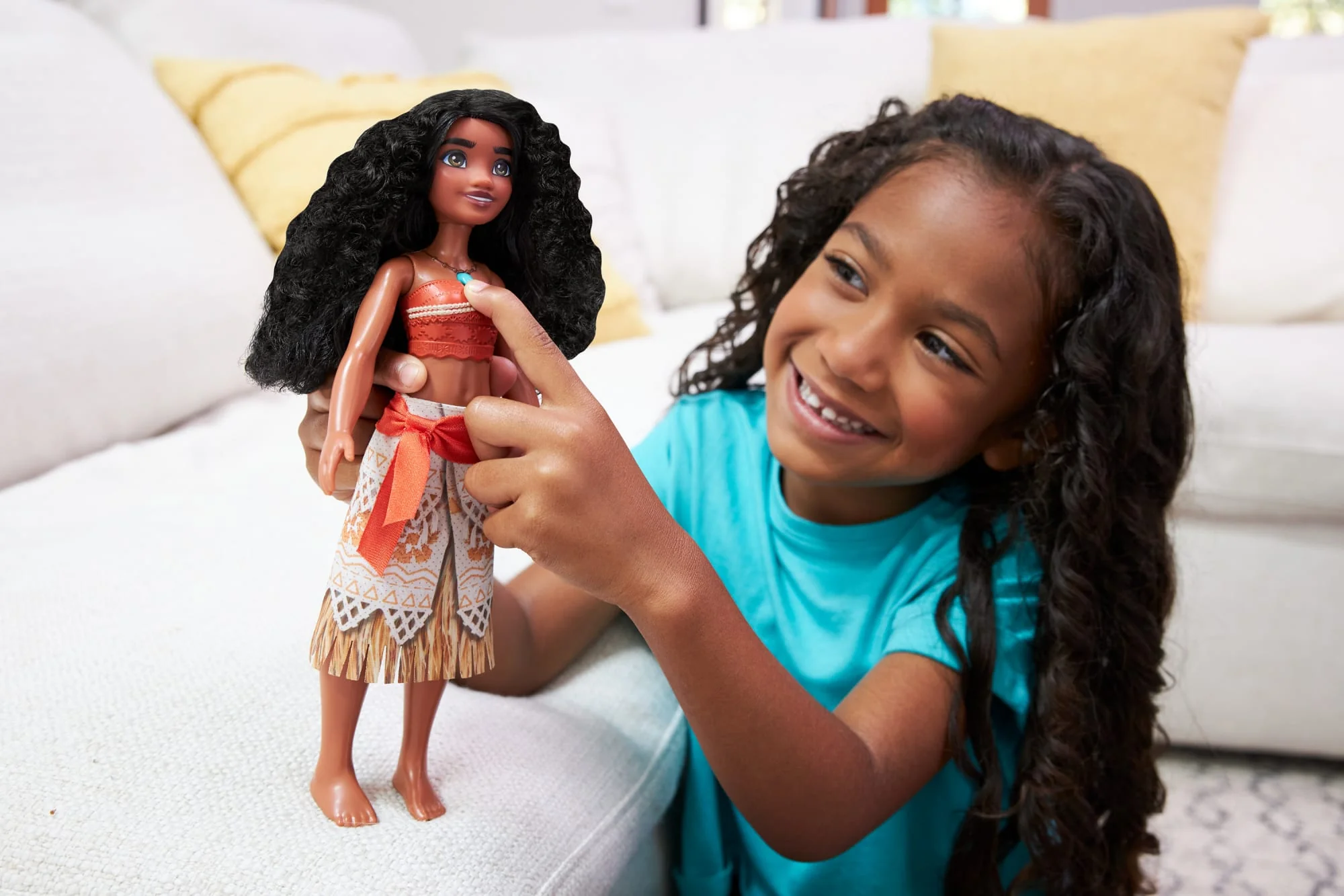 Disney Princess Singing Moana Doll, Sings Clip Of “How Far I’Ll Go” From Disney Movie - Image 3