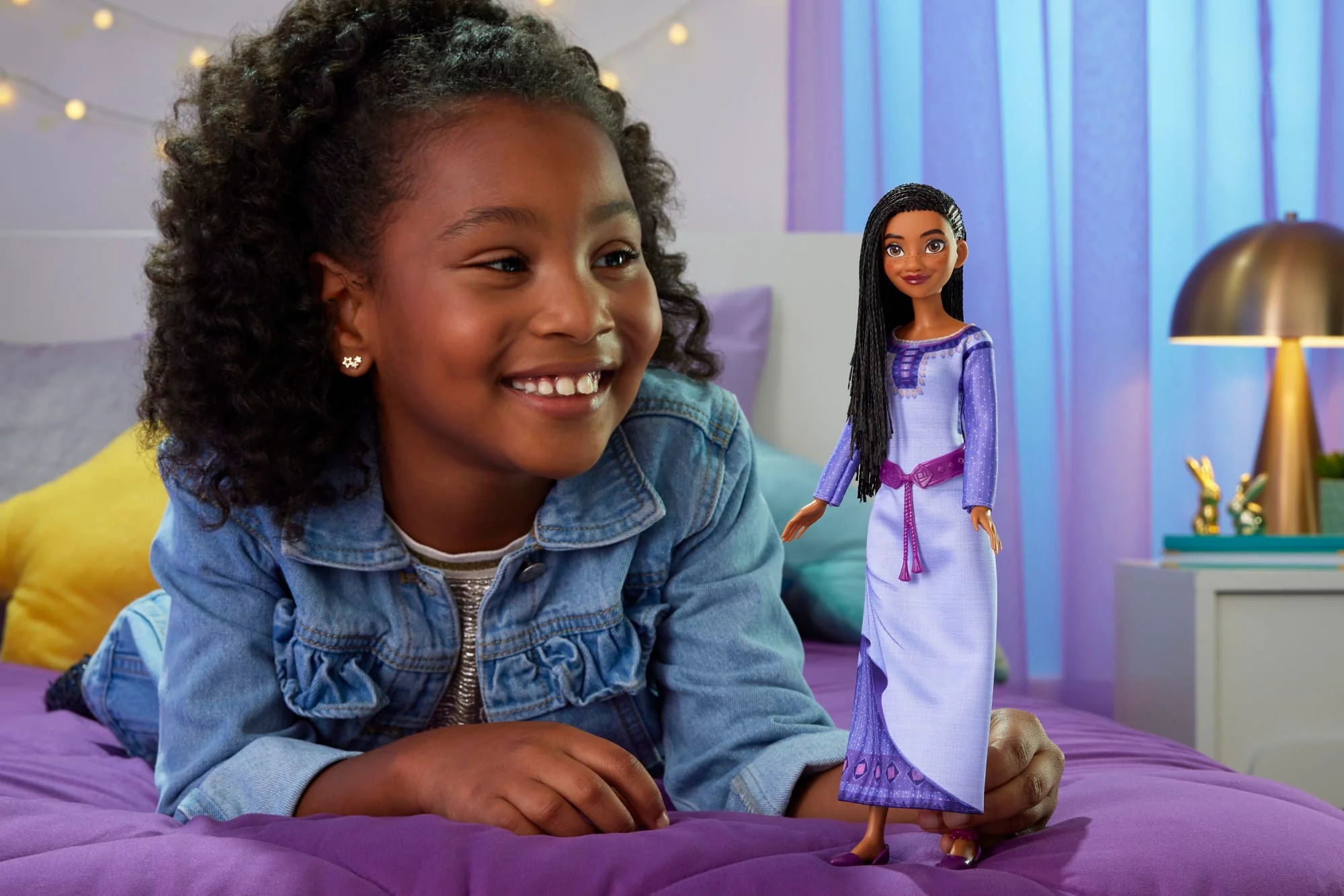 Disney's Wish Asha Of Rosas Posable Fashion Doll And Accessories - Image 2
