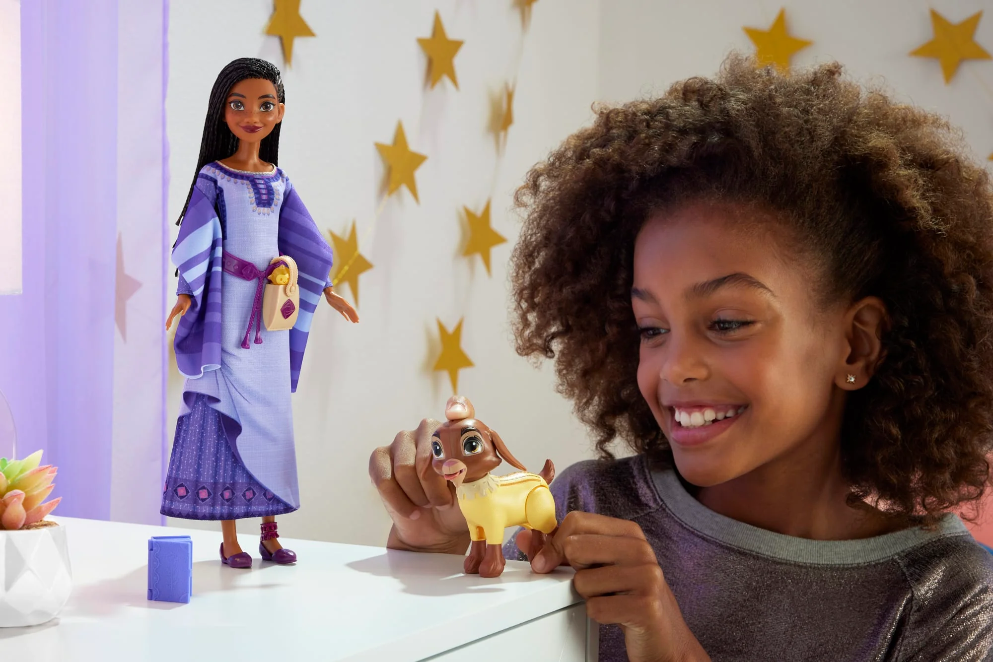 Disney Wish Coffret Aventure Asha Du Royaume De Rosas, Poupée Articulée Avec Vêtements Amovibles, Compagnons Animaux Et Accessoires, Jouets Inspirés Du Film - Image 2