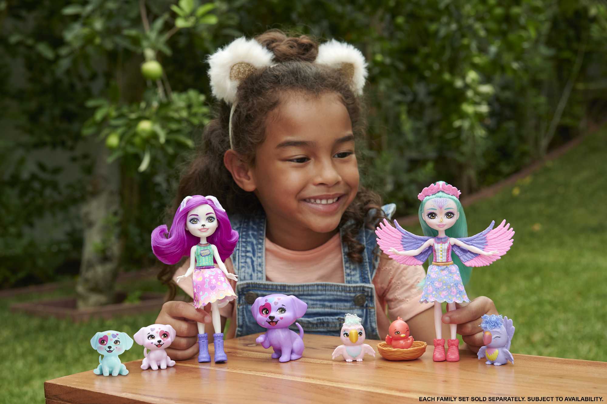 Enchantimals City Tails Main Street Dessa Dalmation Family Dolls - Image 2