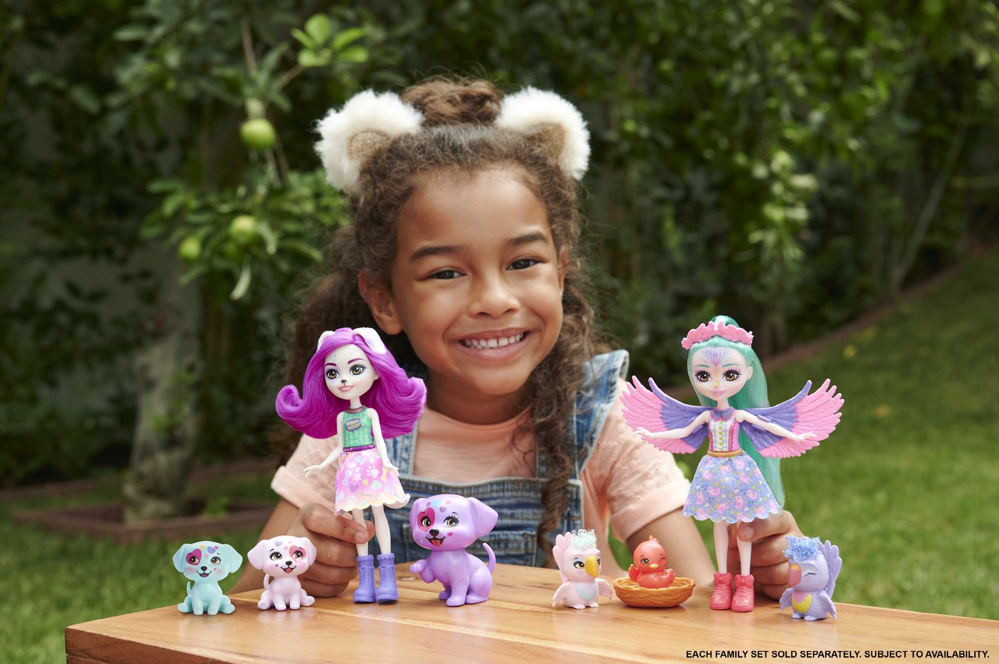 Enchantimals City Tails Main Street Filia Finch Family Dolls - Image 2
