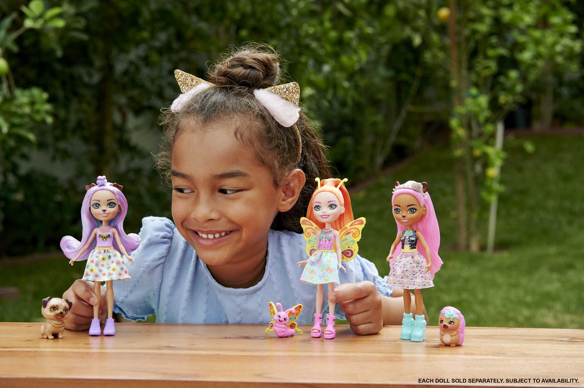 Enchantimals City Tails Main Street Penna Pug & Trusty Doll - Image 3