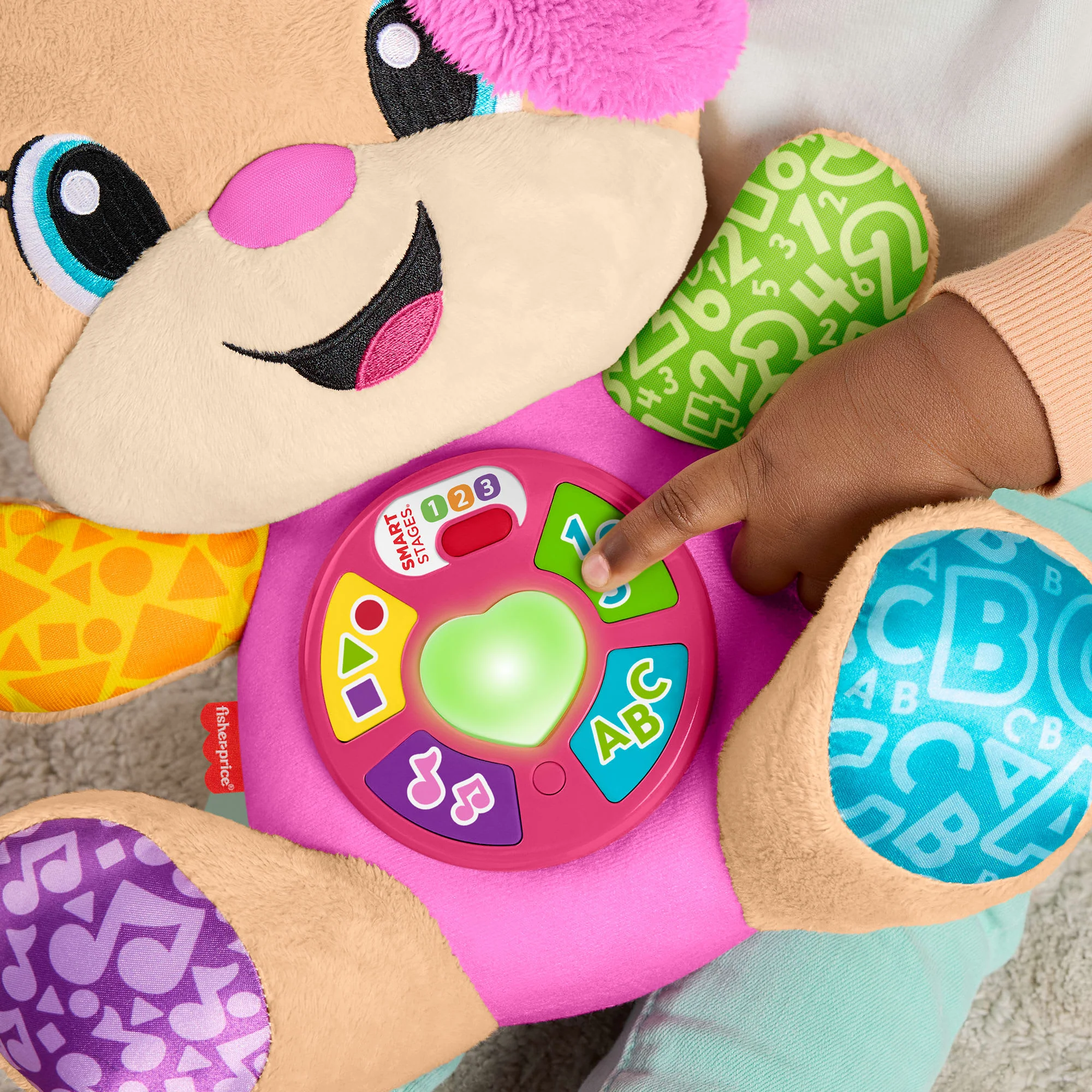 Fisher-Price Eğlen Ve Öğren Yaşa Göre Gelişim Köpekçiğin Kız Kardeşi Pembe, Birden Fazla Dil Desteğine Sahip Müzikli, Eğitici, Pelüş Bebek Oyuncağı - Image 4