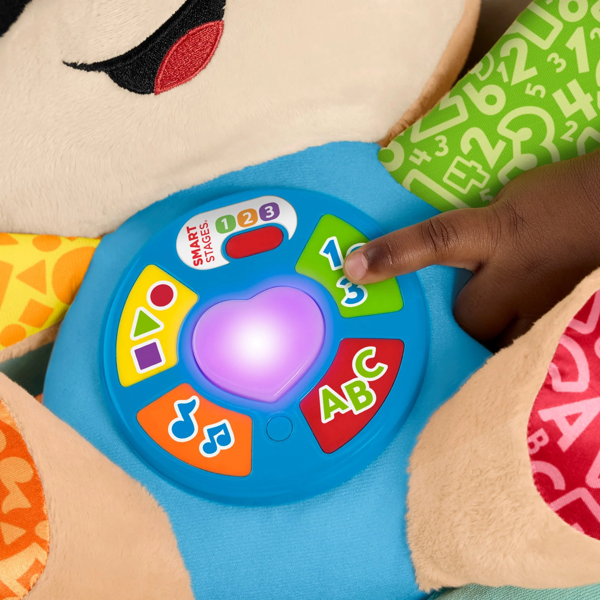 Fisher-Price Eğlen Ve Öğren Yaşa Göre Gelişim Köpekçik, Birden Fazla Dil Desteğine Sahip Müzikli, Eğitici, Pelüş Bebek Oyuncağı - Image 3