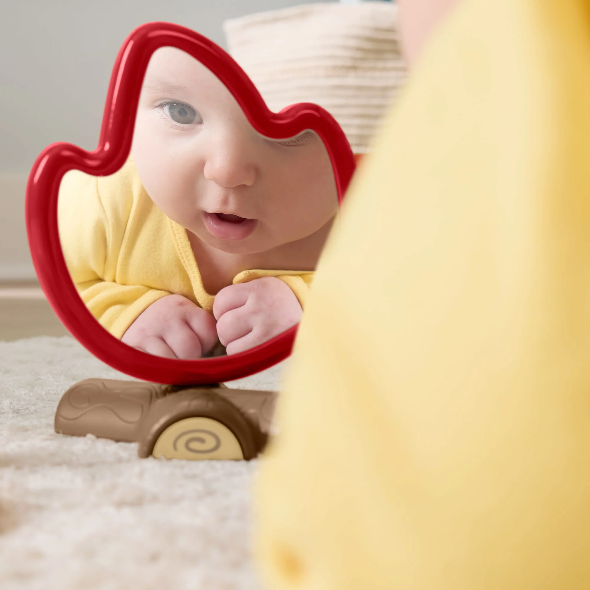 Balık Tutma Ve Doğa Yürüyüşü Temalı 7 Bebek Aktivite Oyuncağından Oluşan Fisher-Price Keyifli Aktiviteler Hışırtılı Kamp Hediye Seti - Image 2