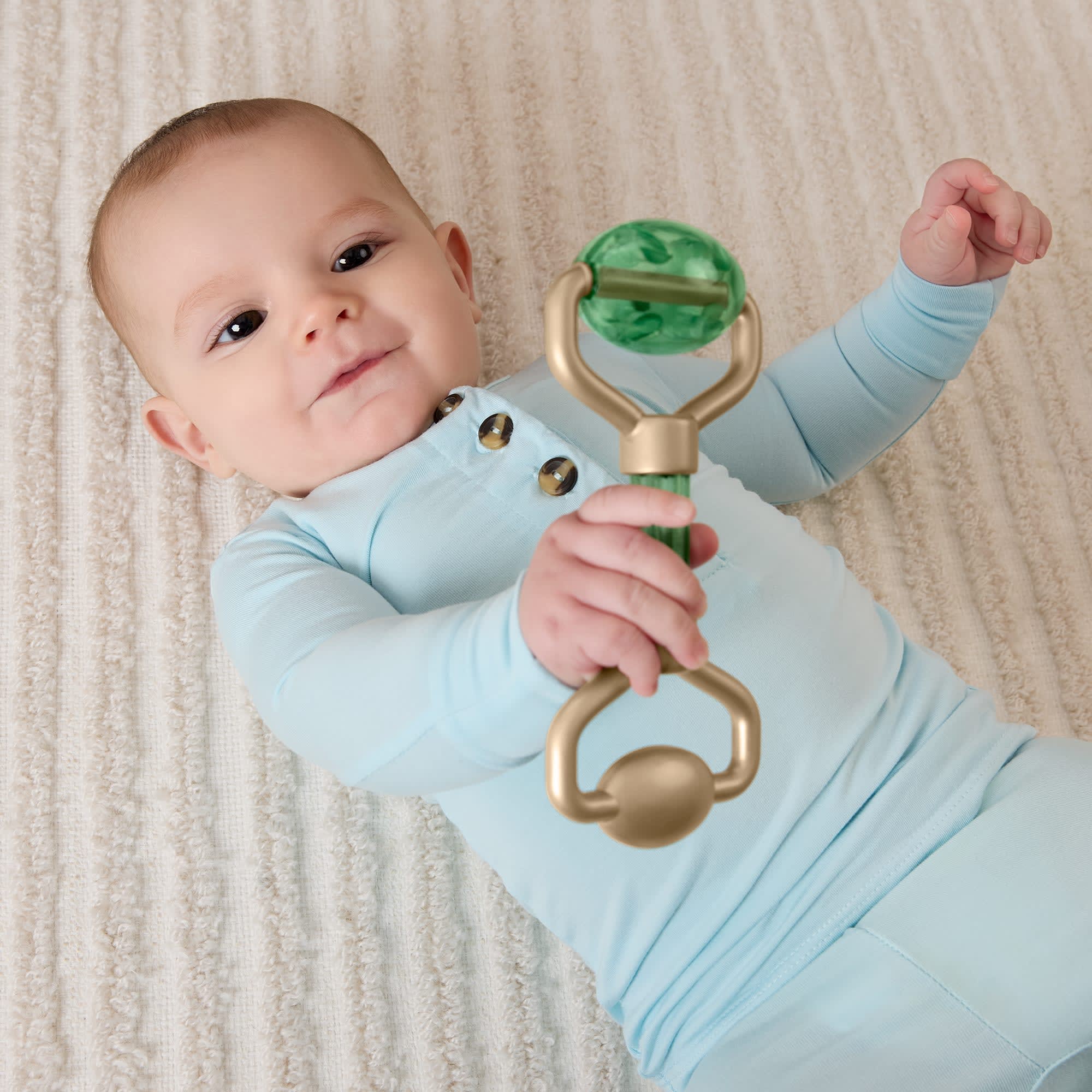 Fisher-Price Mini Me Moments Self-Care Sensory Set, 6-Piece Baby Rattle & Teether Toys - Image 3