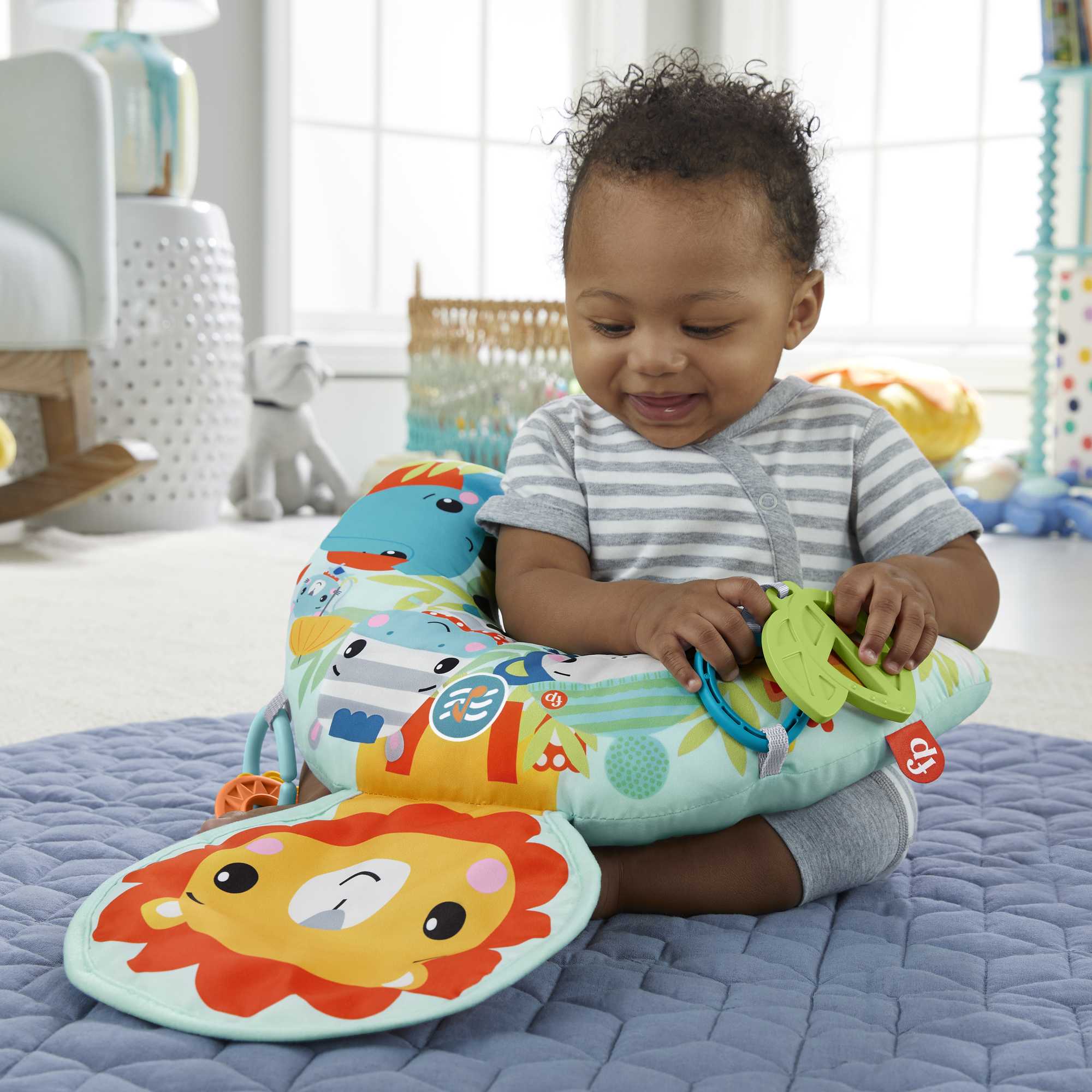 Fisher-Price Music & Vibe Lion Tummy Wedge - Image 4