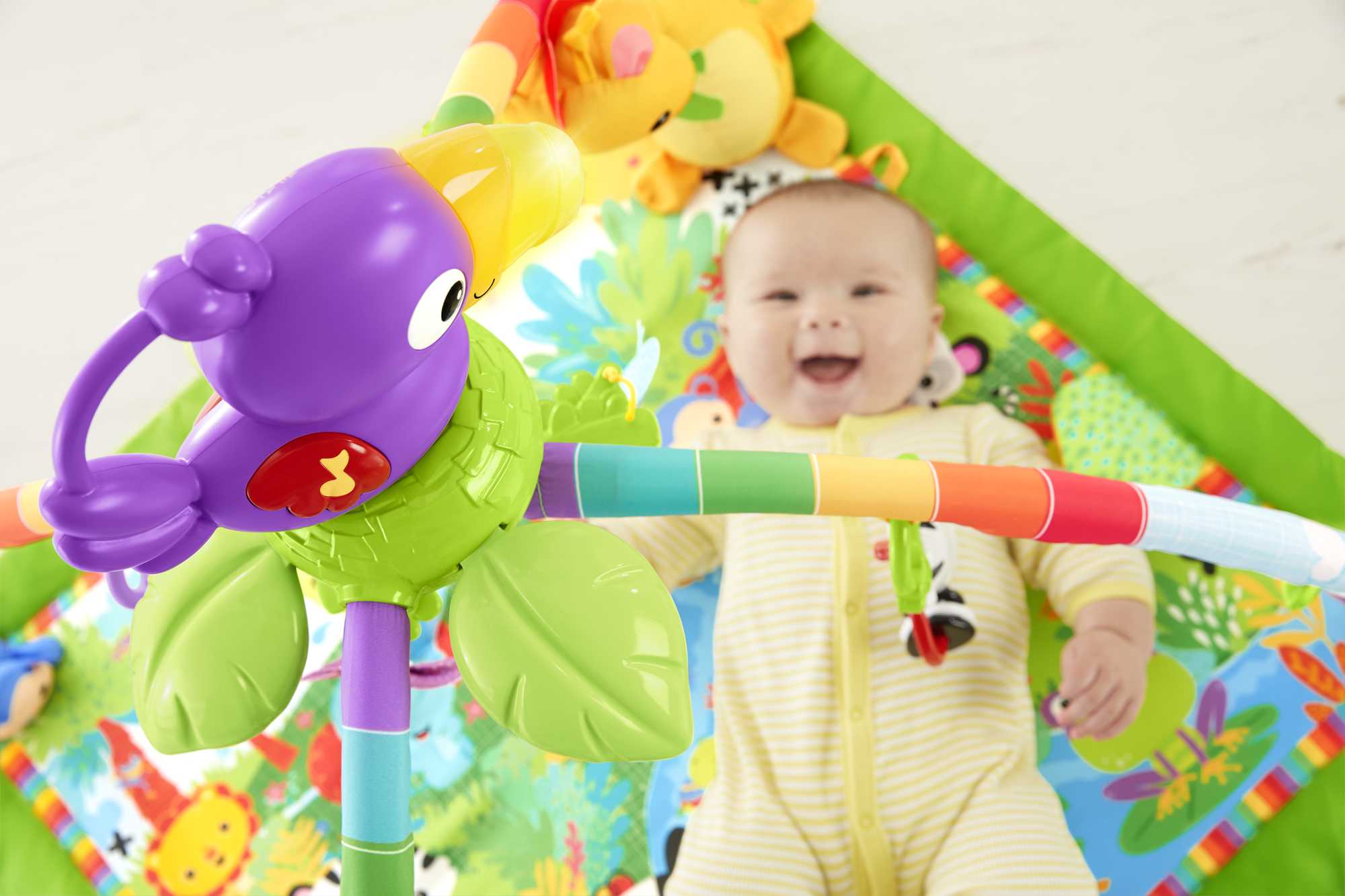 Fisher-Price Rainforest Music & Lights Deluxe Gym - Image 3