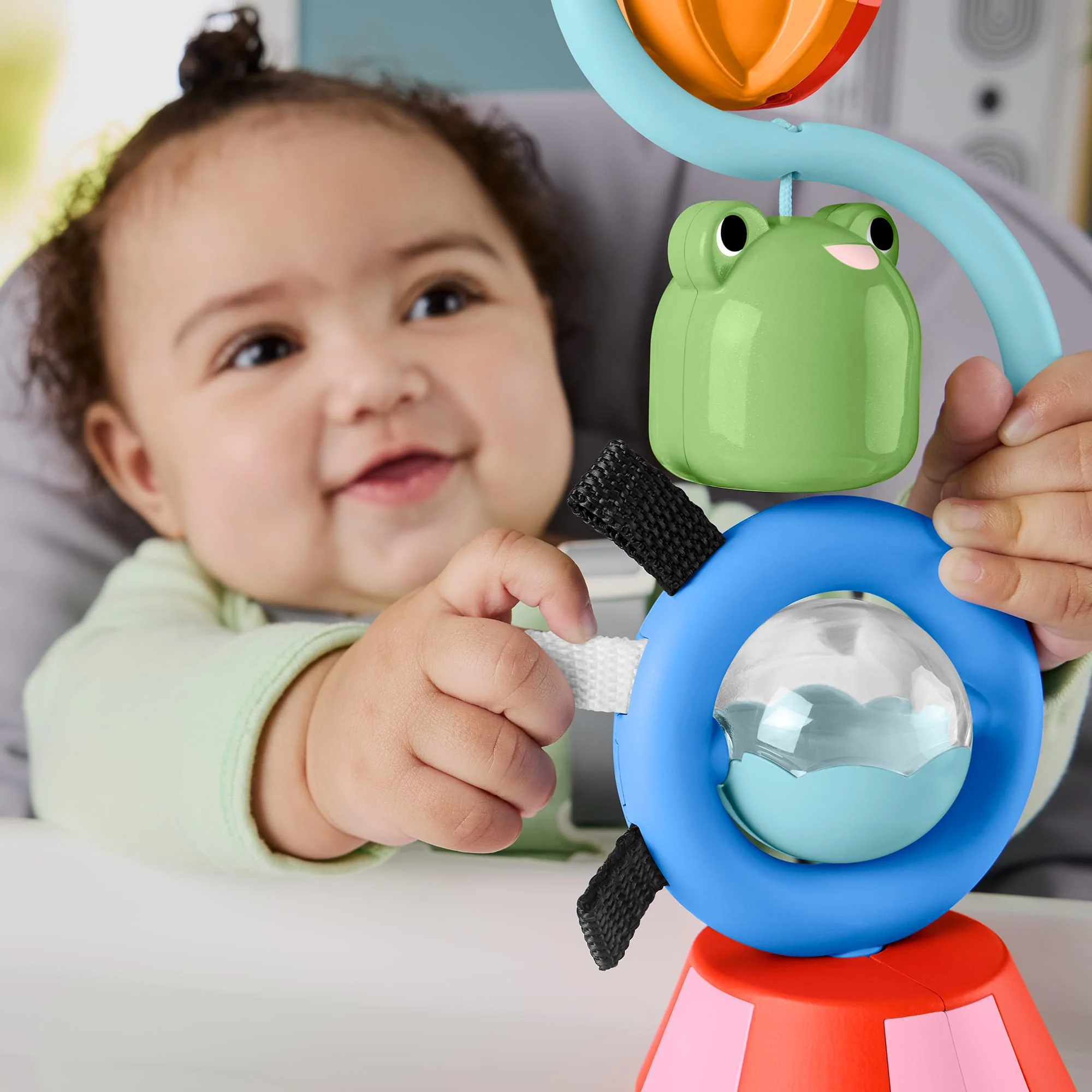Fisher-Price 3 Ay Ve Üzeri Bebekler Için Duyusal Gelişime Yardımcı Sesli Mama Sandalyesi Oyuncağı - Image 4