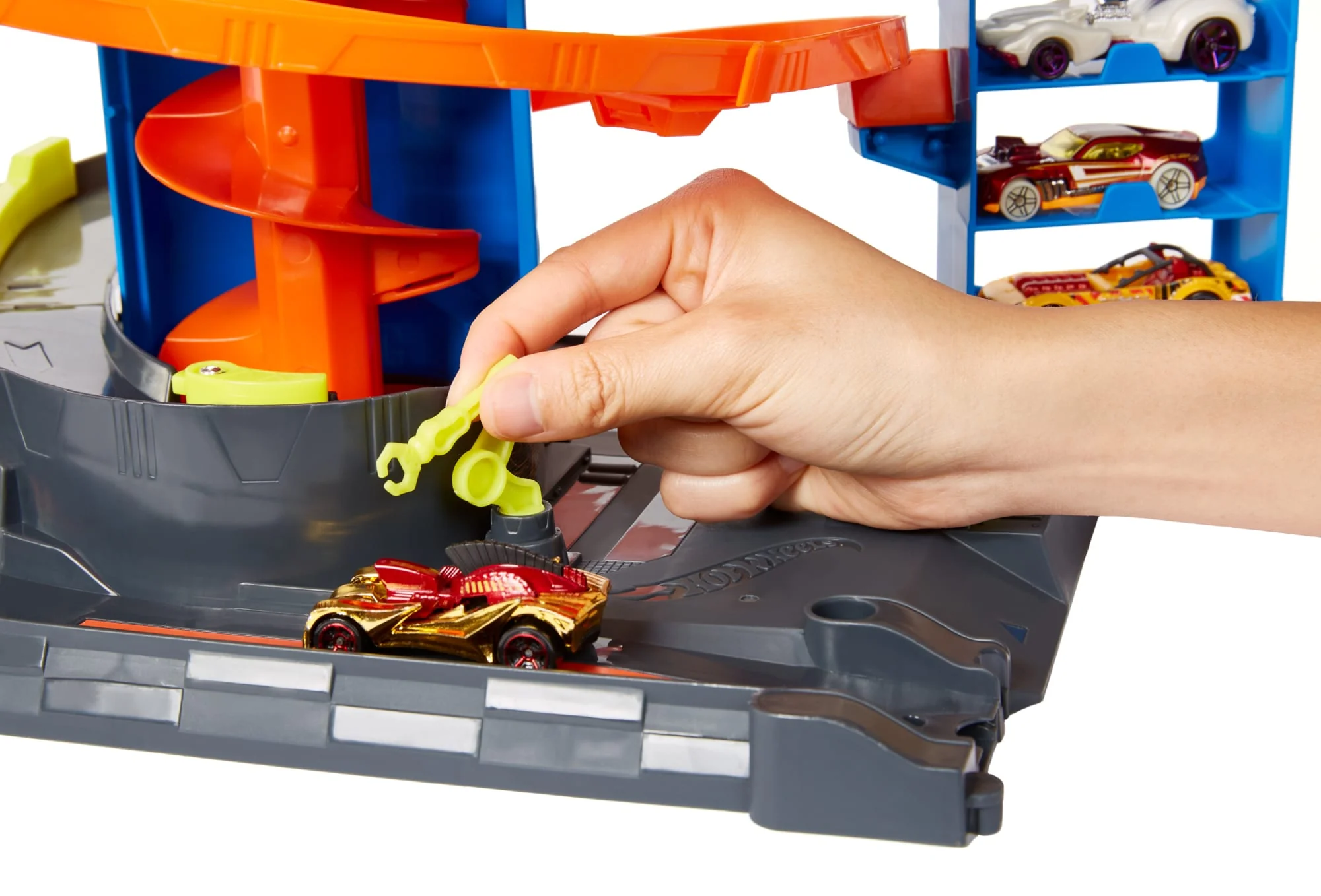 Hot Wheels City Mega Garage Playset with Corkscrew Elevator & Storage for 60+ Cars - Image 4