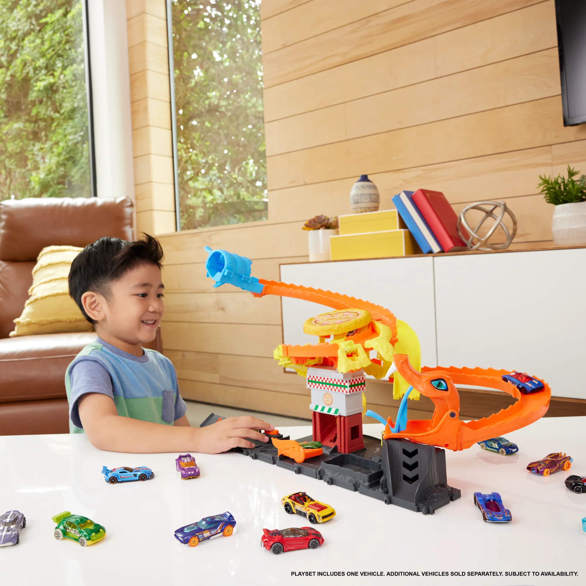 Hot Wheels City Odjazdowa Pizza – Atak Kobry Zestaw - Image 2