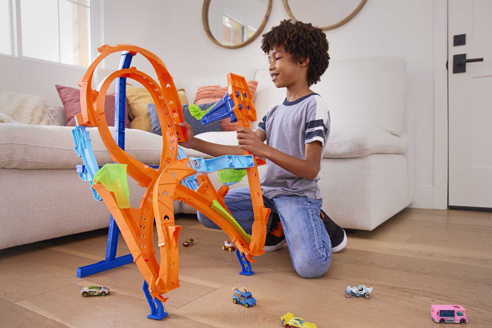 Hot Wheels - Cascade Grand Huit - Coffret 2 Pistes Et 1 Voiture - Petite Voiture - 3 Ans Et + - Image 2