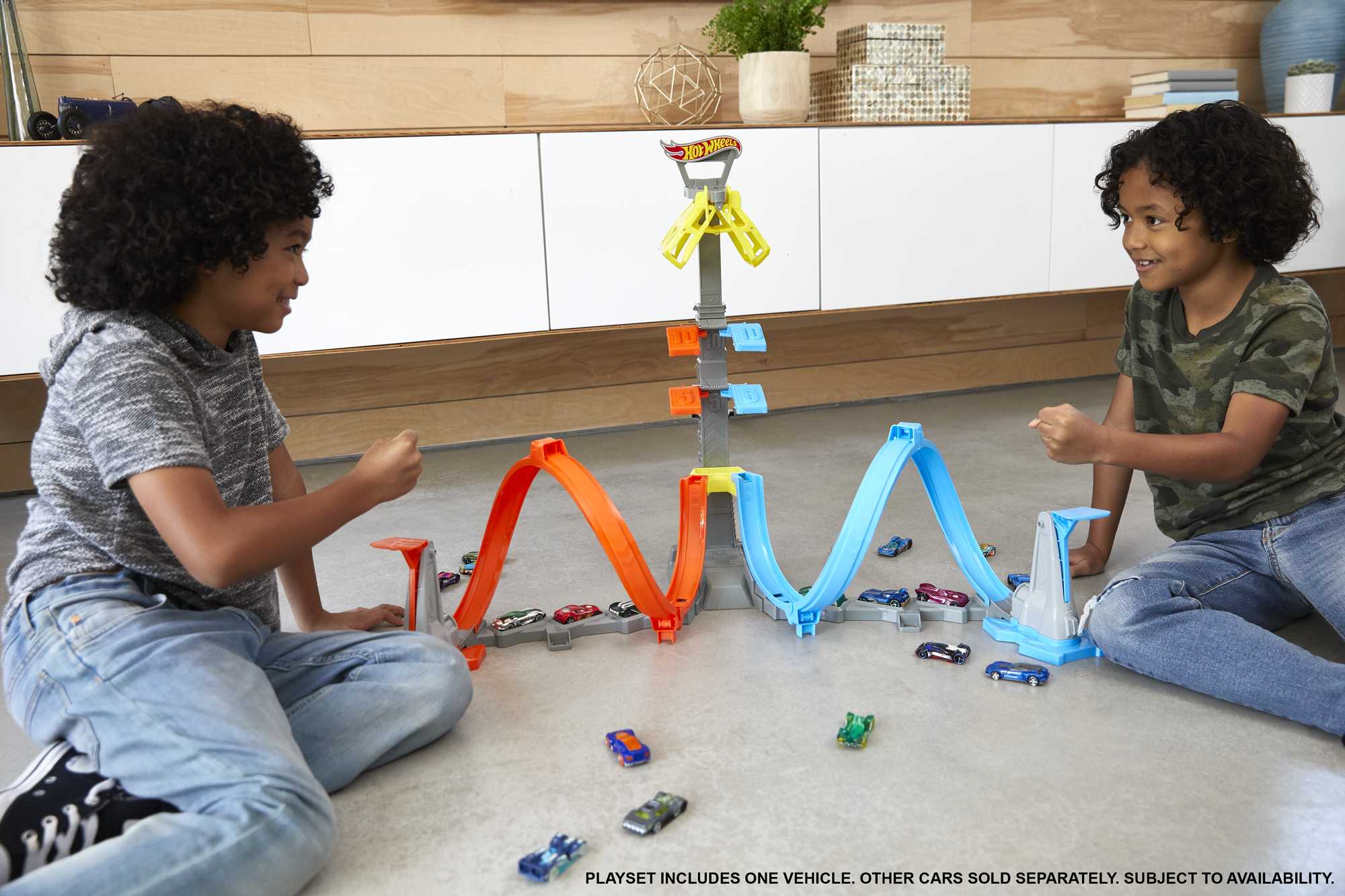 Hot Wheels Loop & Launch Track Set - Image 2