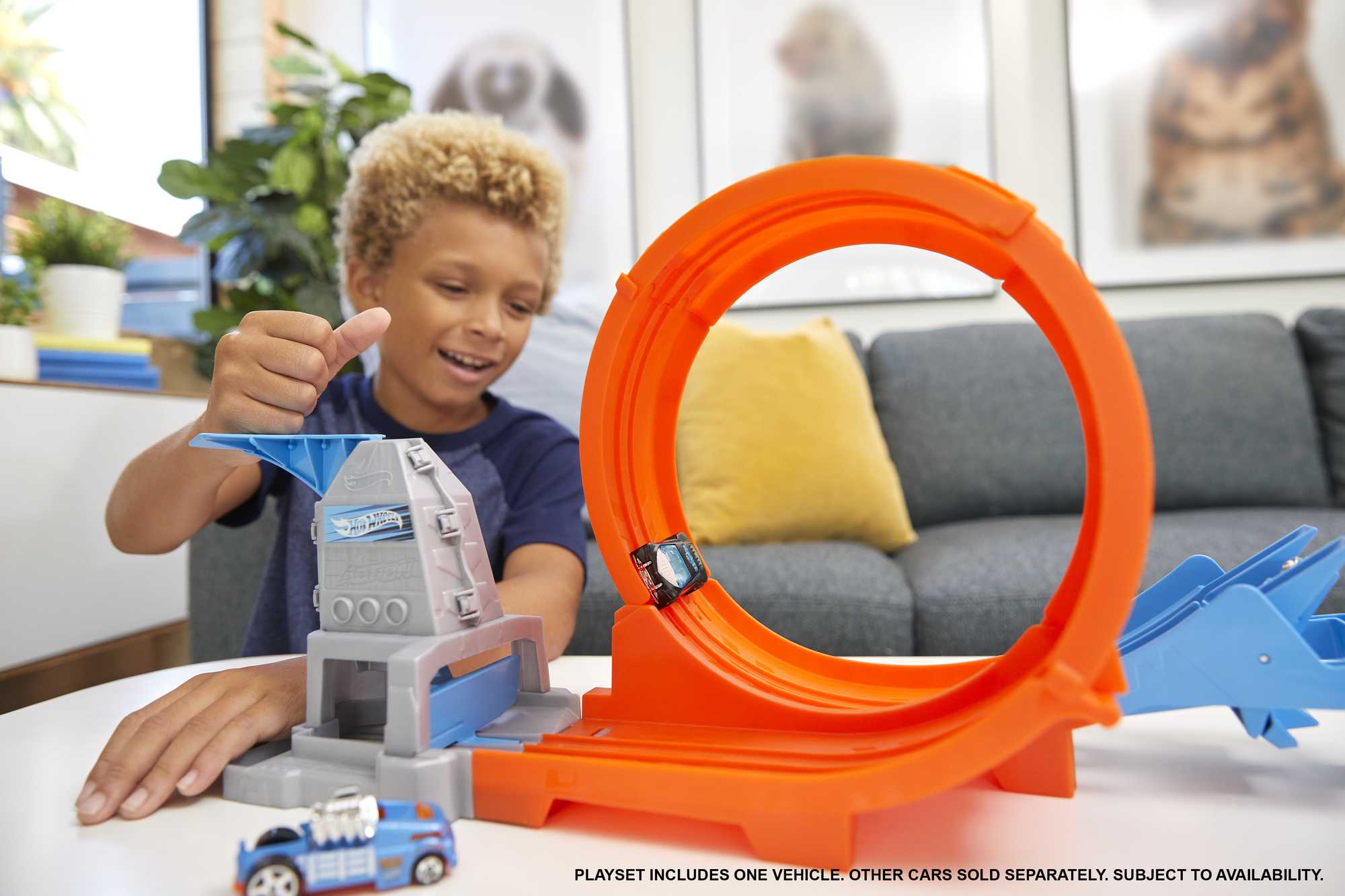 Hot Wheels Loop Stunt Champion Track Set - Image 3