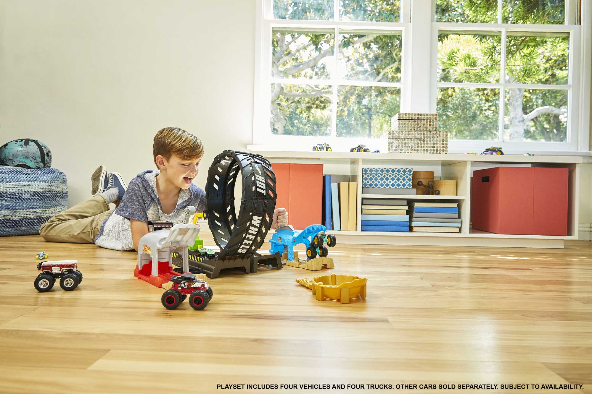 Hot Wheels Monster Truck  Epic Loop Challenge Playset - Image 2