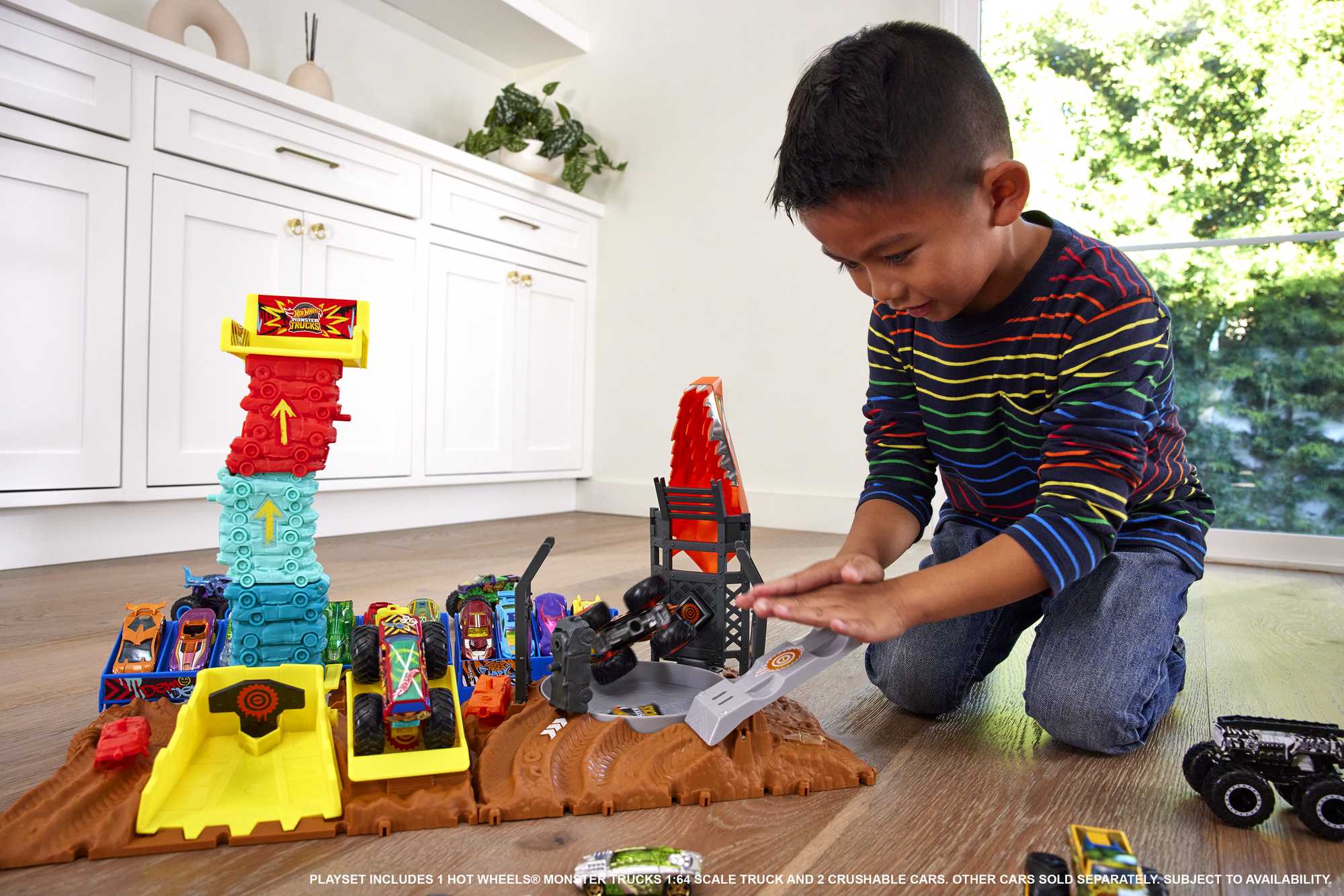 Hot Wheels Monster Trucks Arena Smashers Tiger Shark Spin-Out Challenge - Image 2